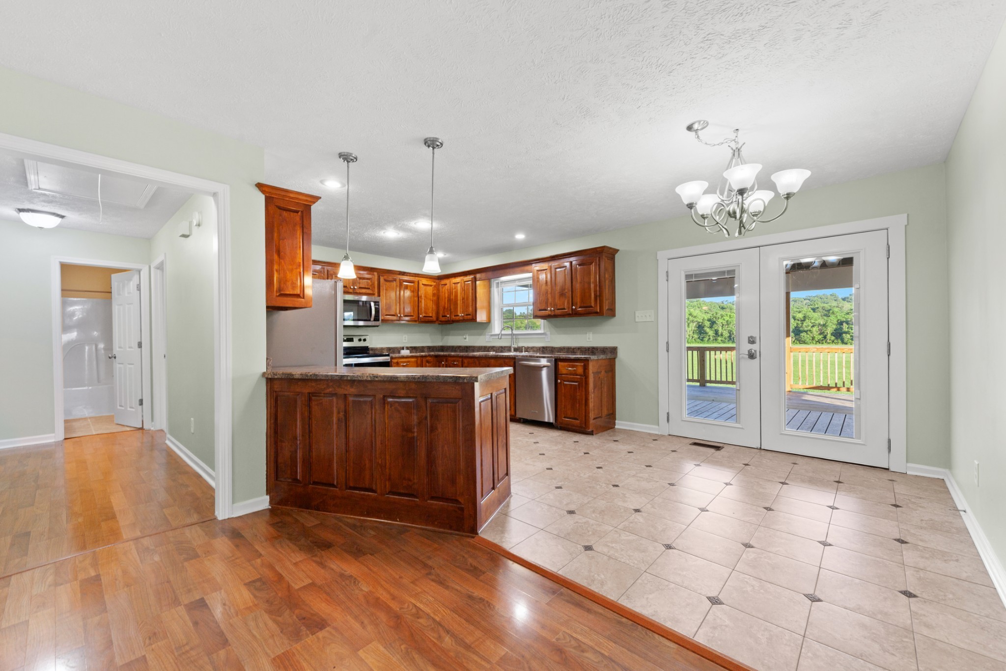 2580 Cornersville Rd
