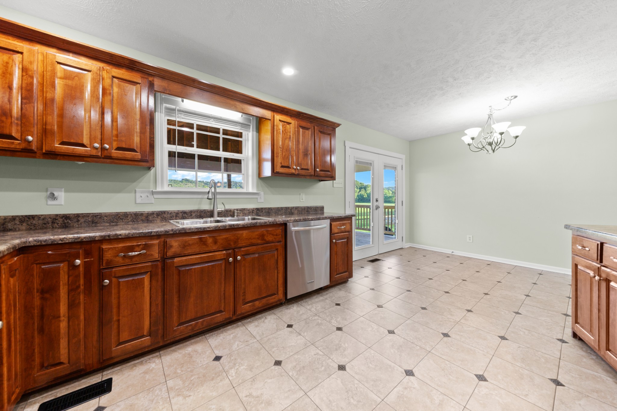 2580 Cornersville Rd
