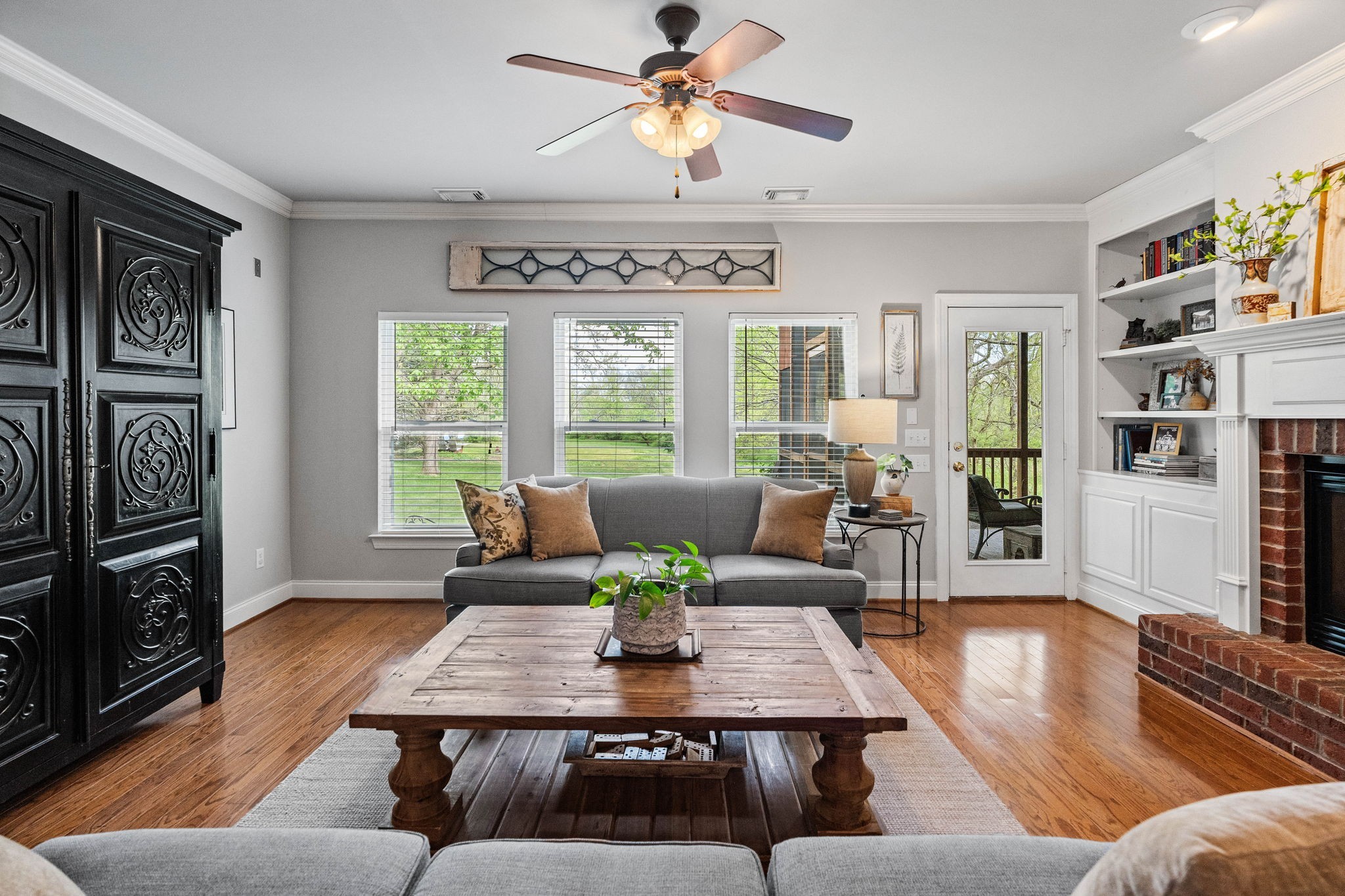 207 Schoolpath Ln