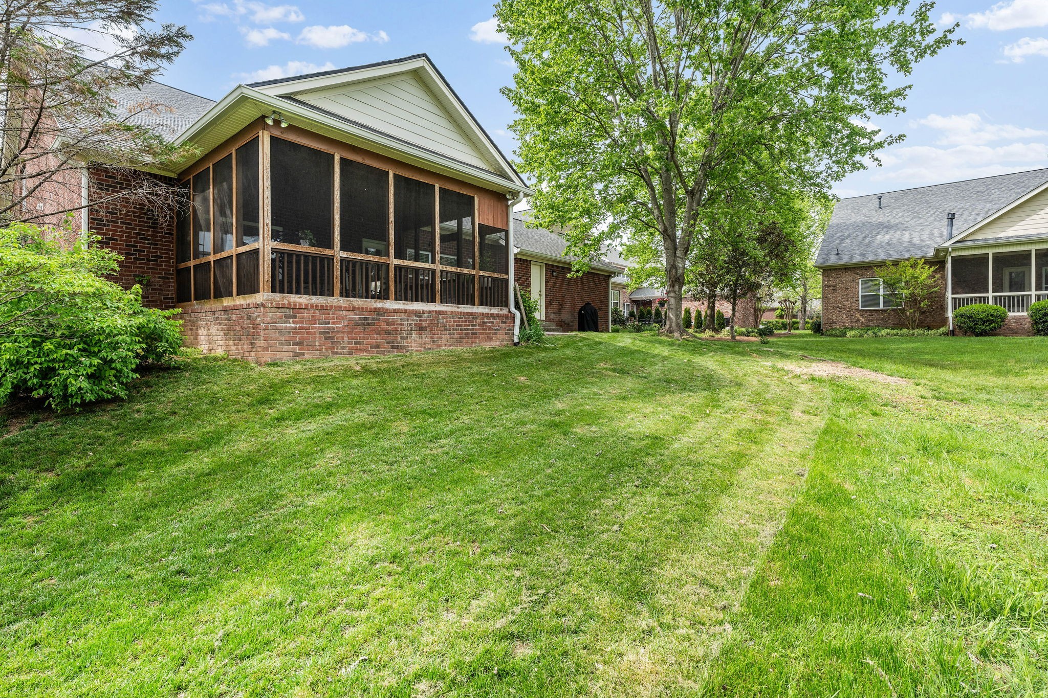 207 Schoolpath Ln