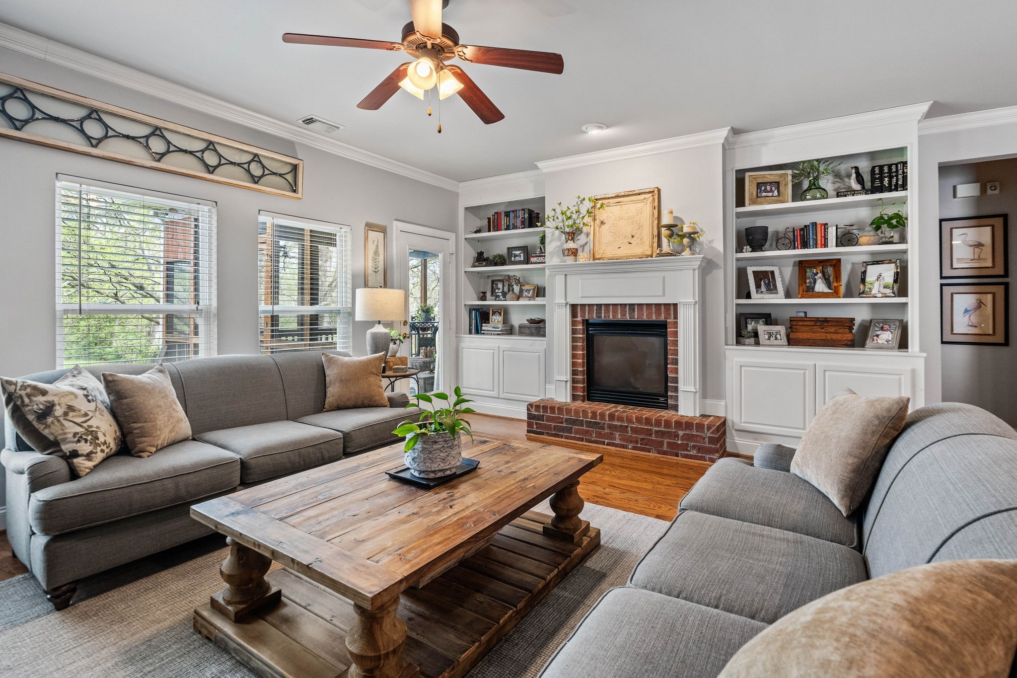 207 Schoolpath Ln