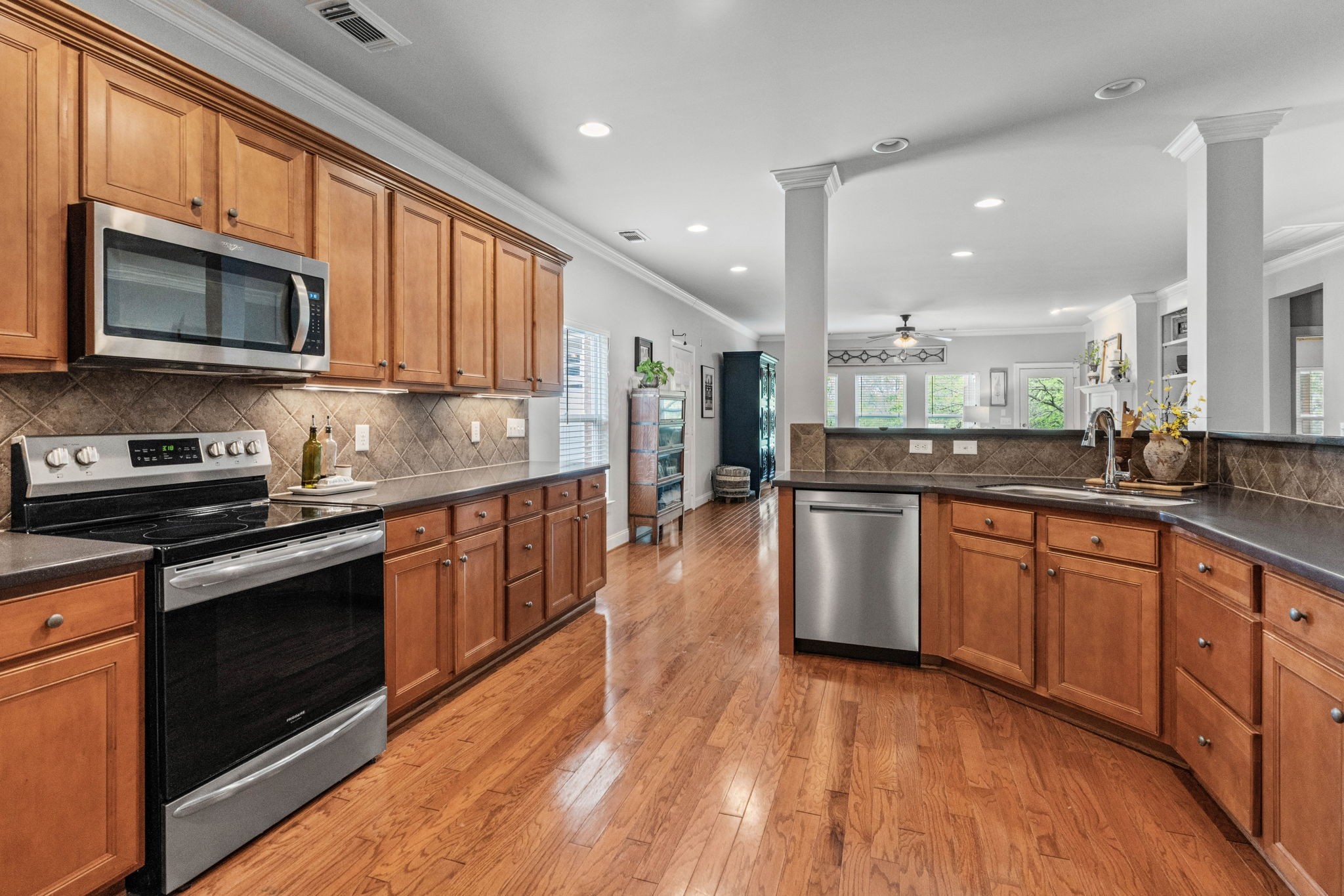 207 Schoolpath Ln