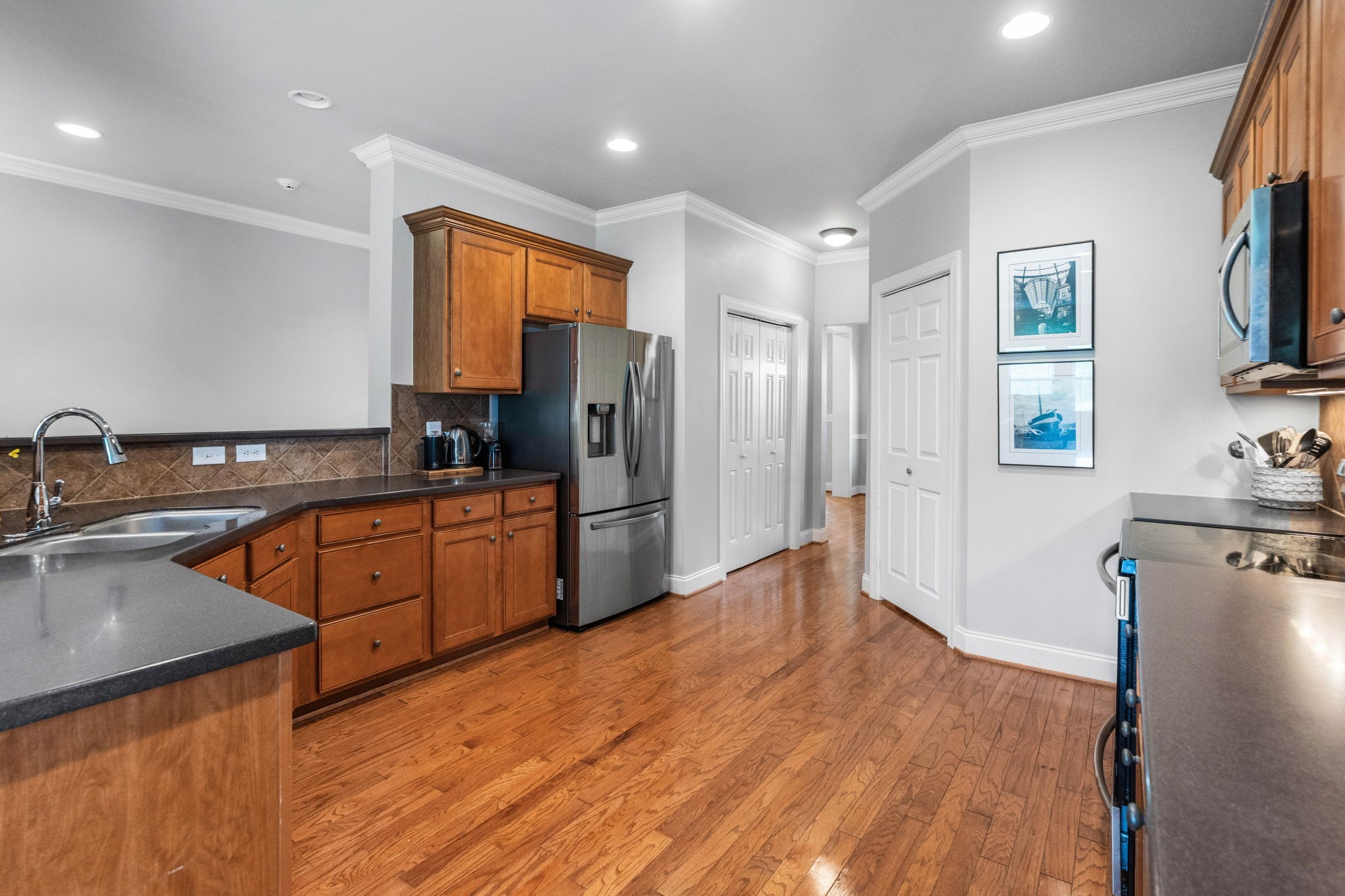 207 Schoolpath Ln