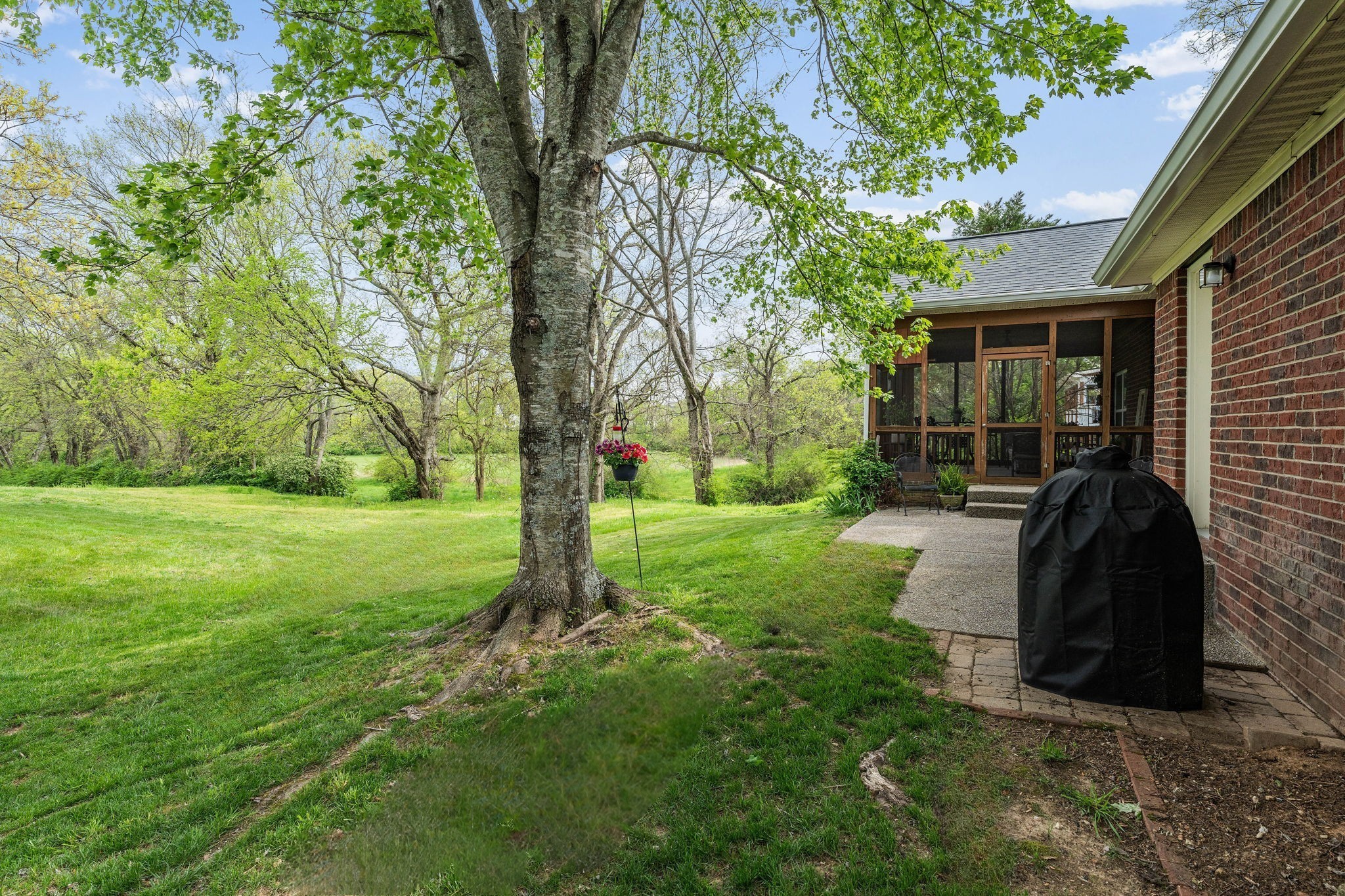207 Schoolpath Ln