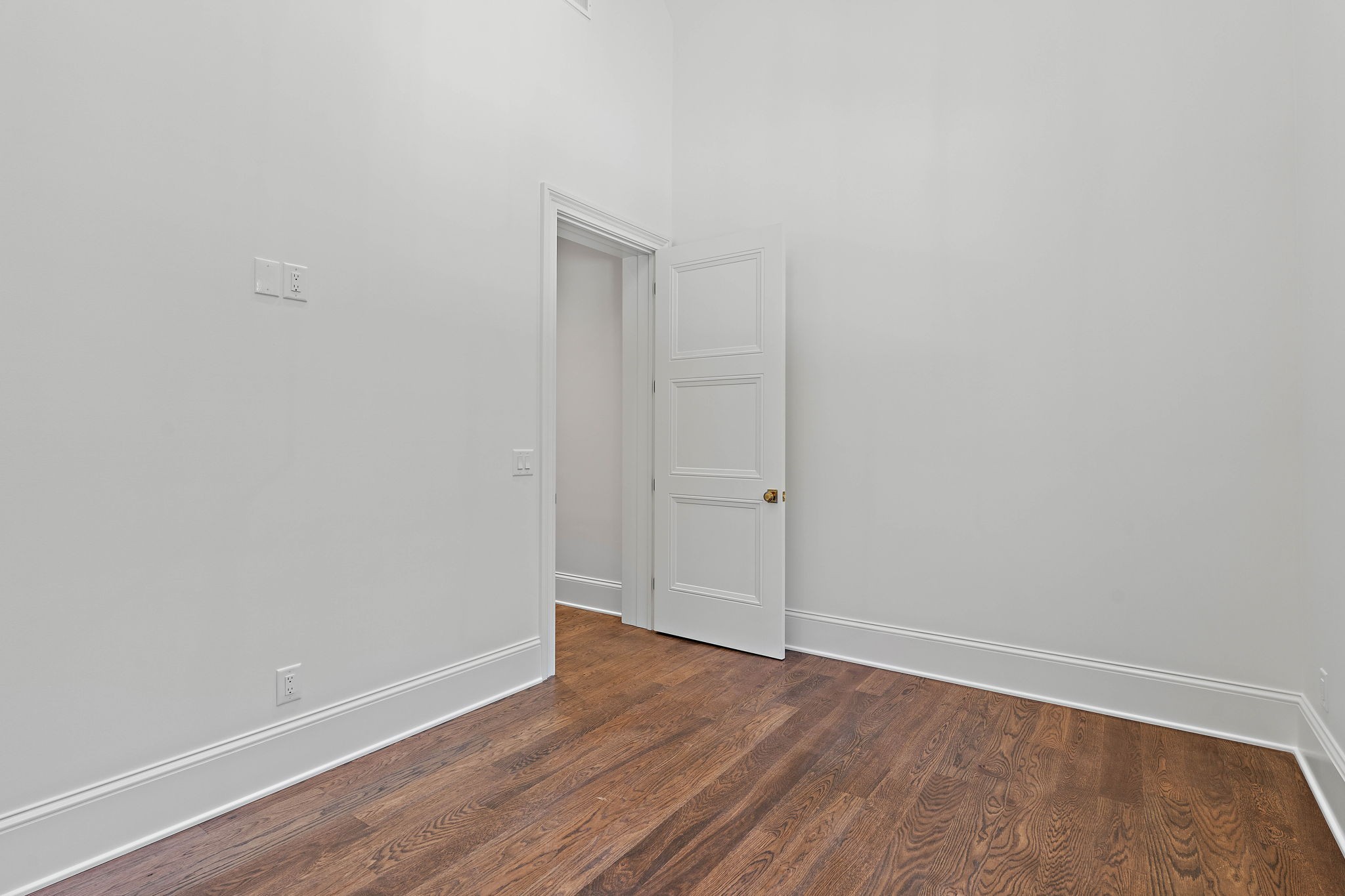 705 Darden Pl