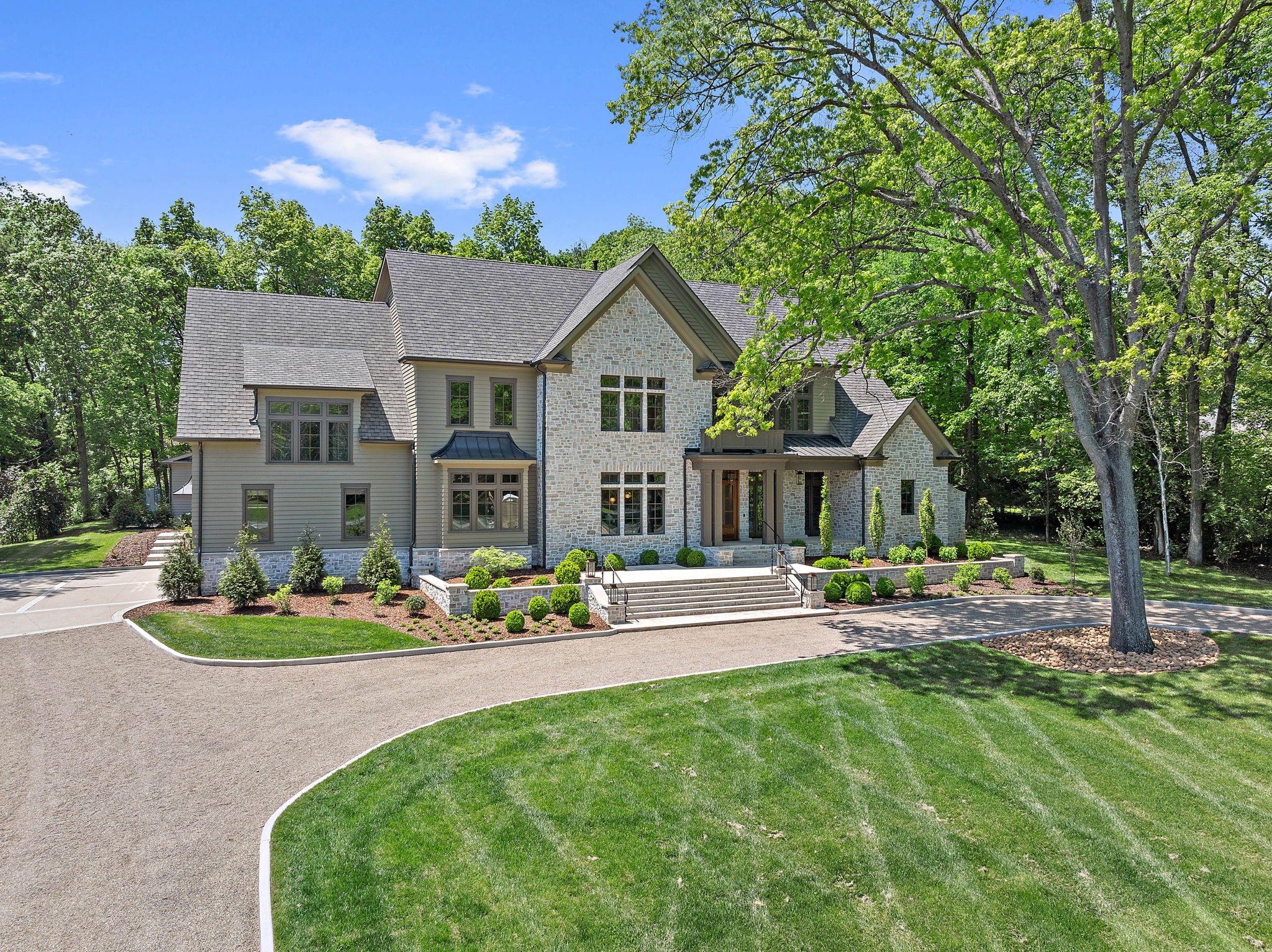705 Darden Pl