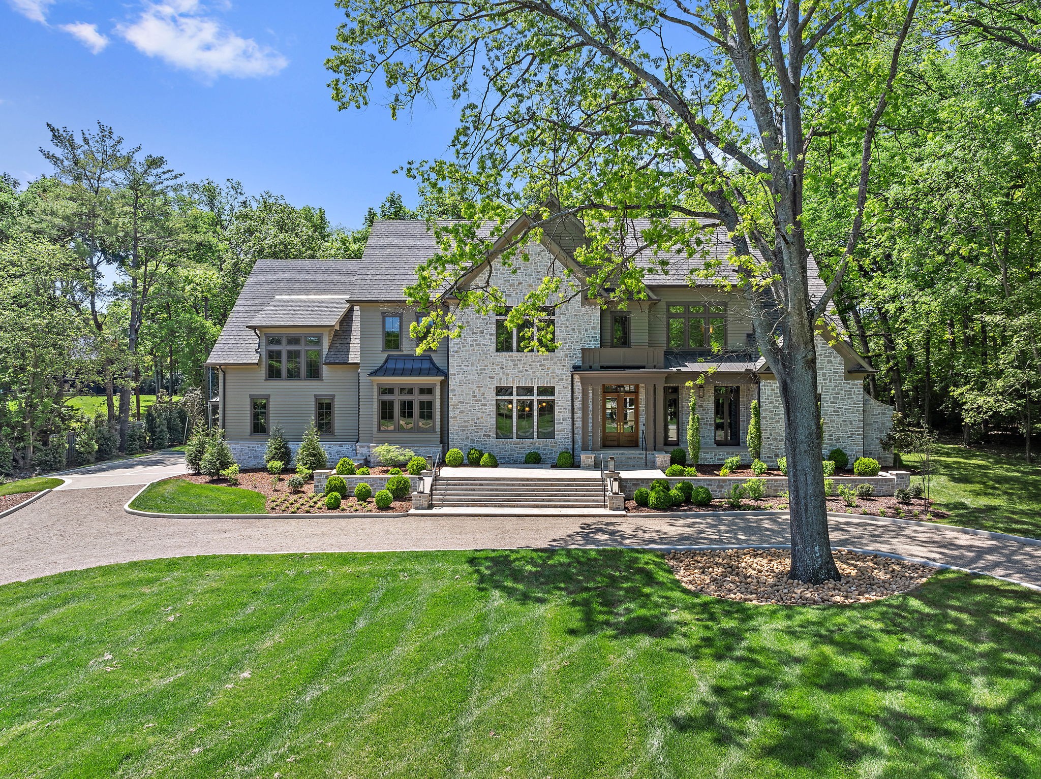 705 Darden Pl