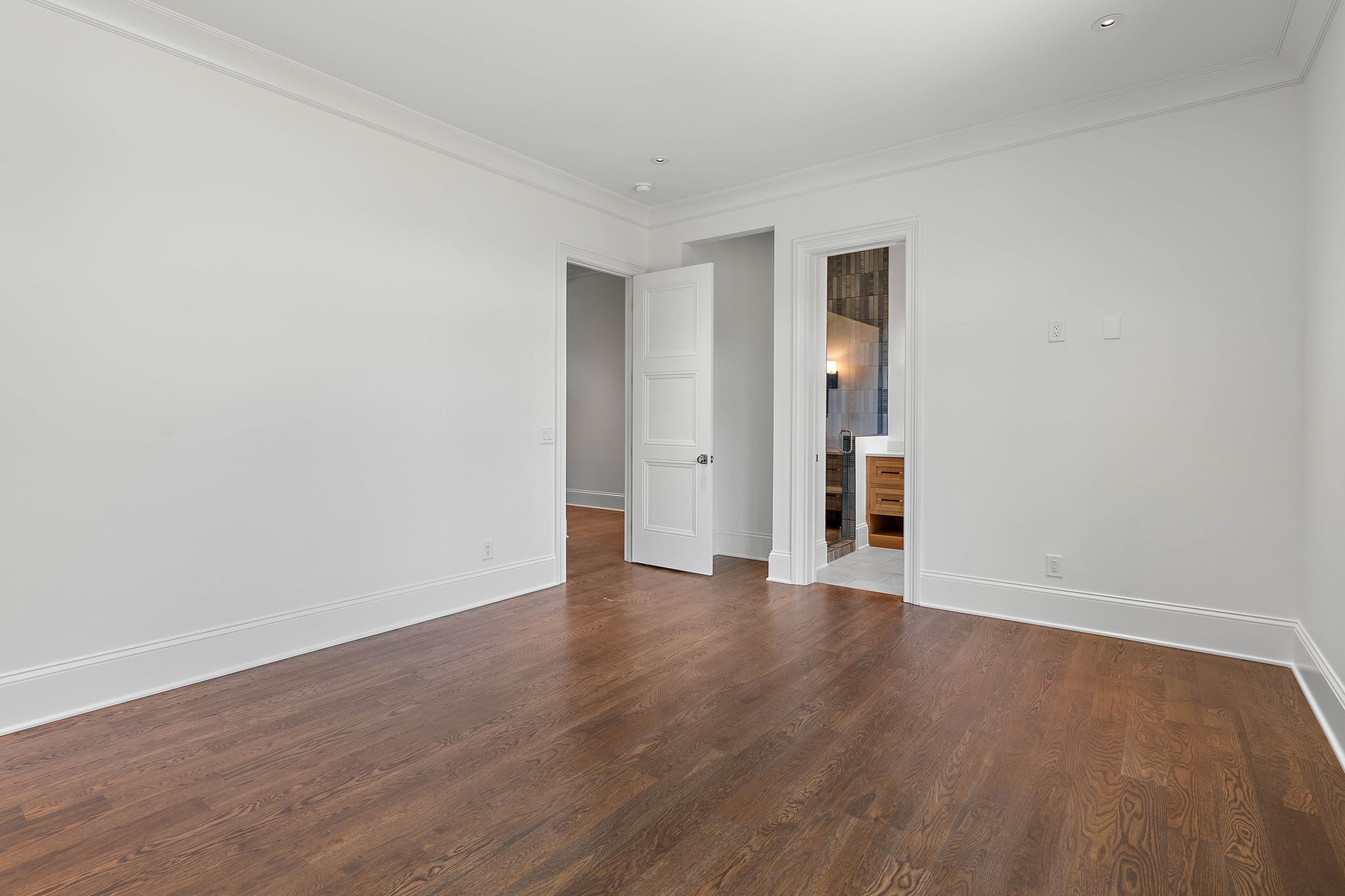 705 Darden Pl
