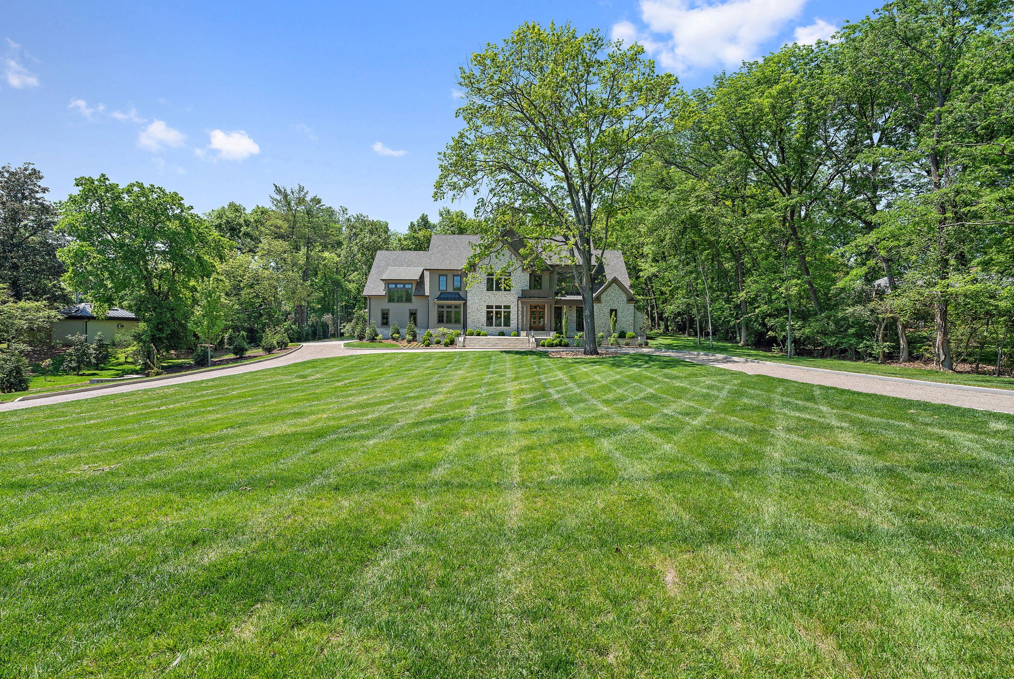 705 Darden Pl