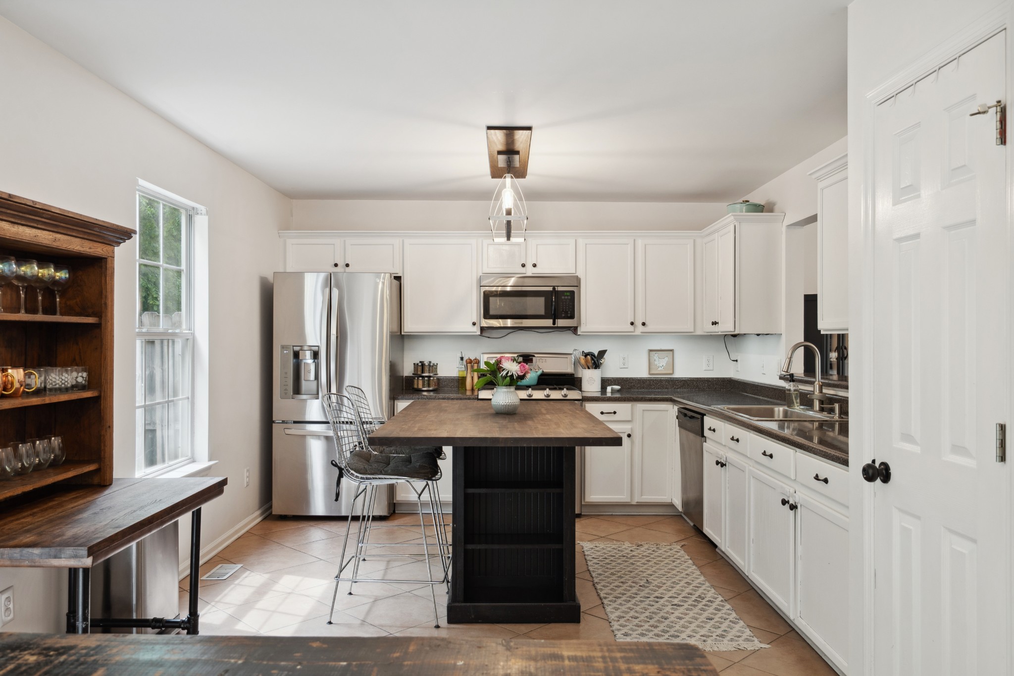 488 Huntington Ridge Dr