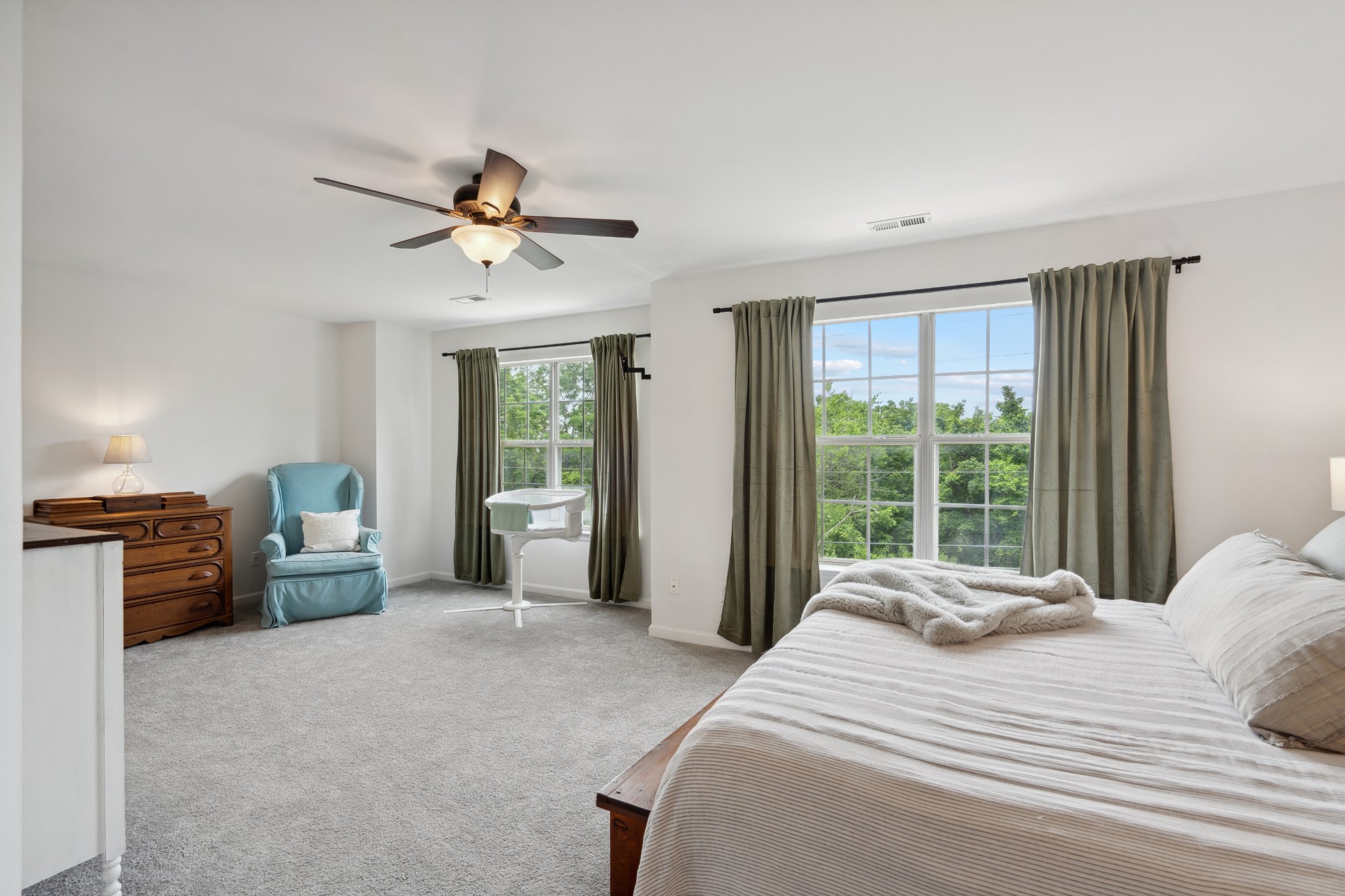 488 Huntington Ridge Dr