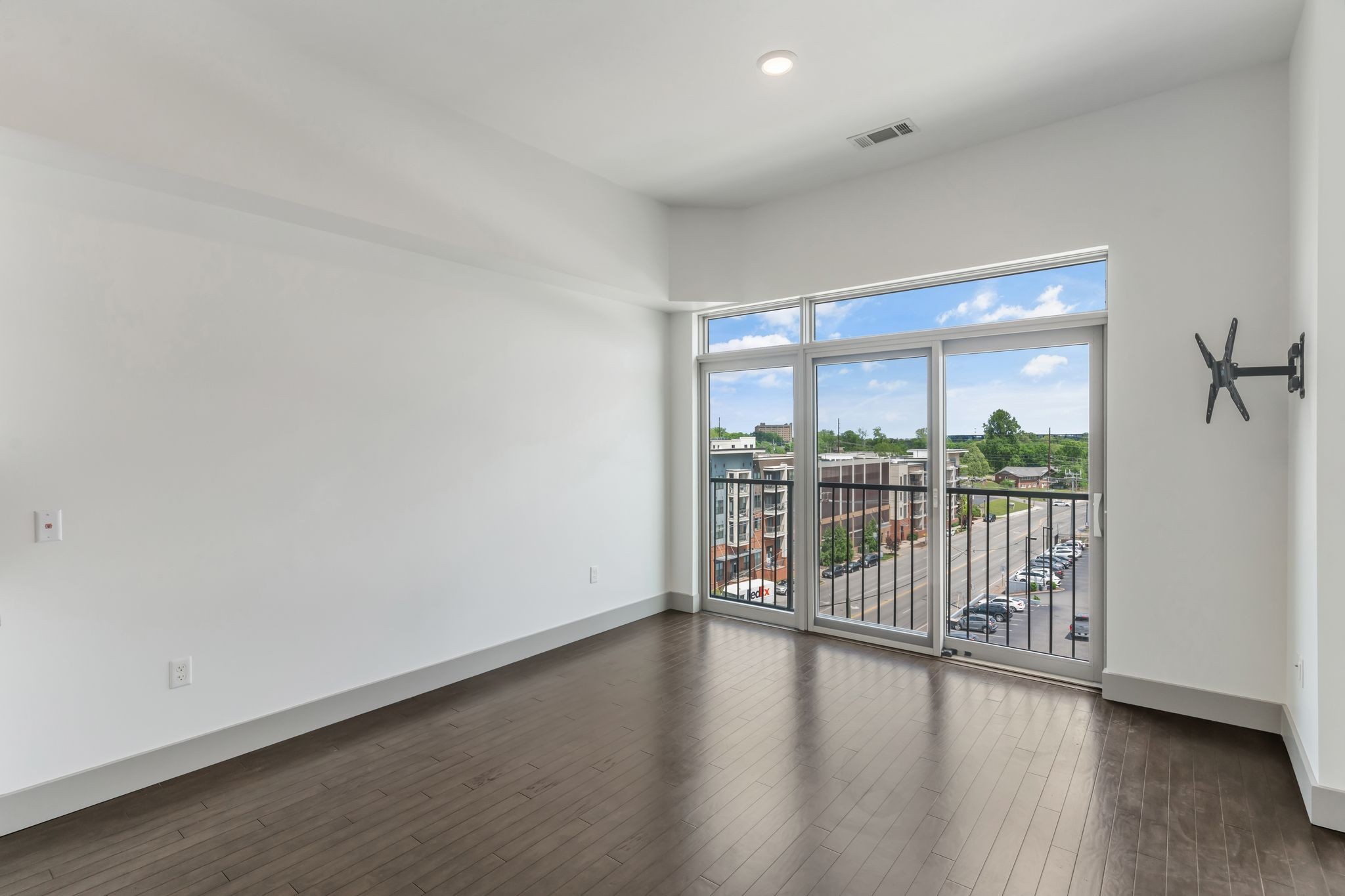 2407 8th Ave, S Unit: 505
