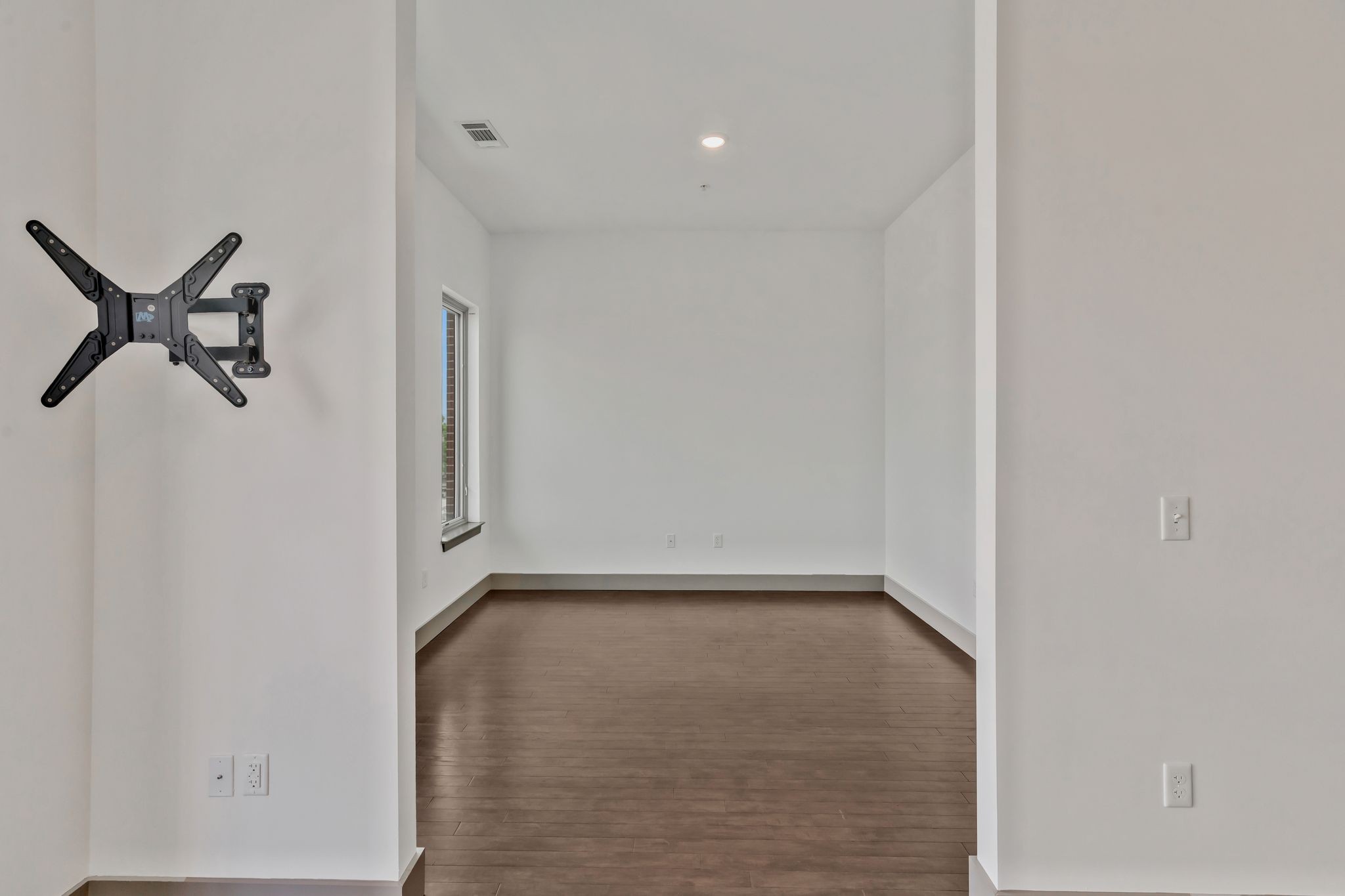 2407 8th Ave, S Unit: 505