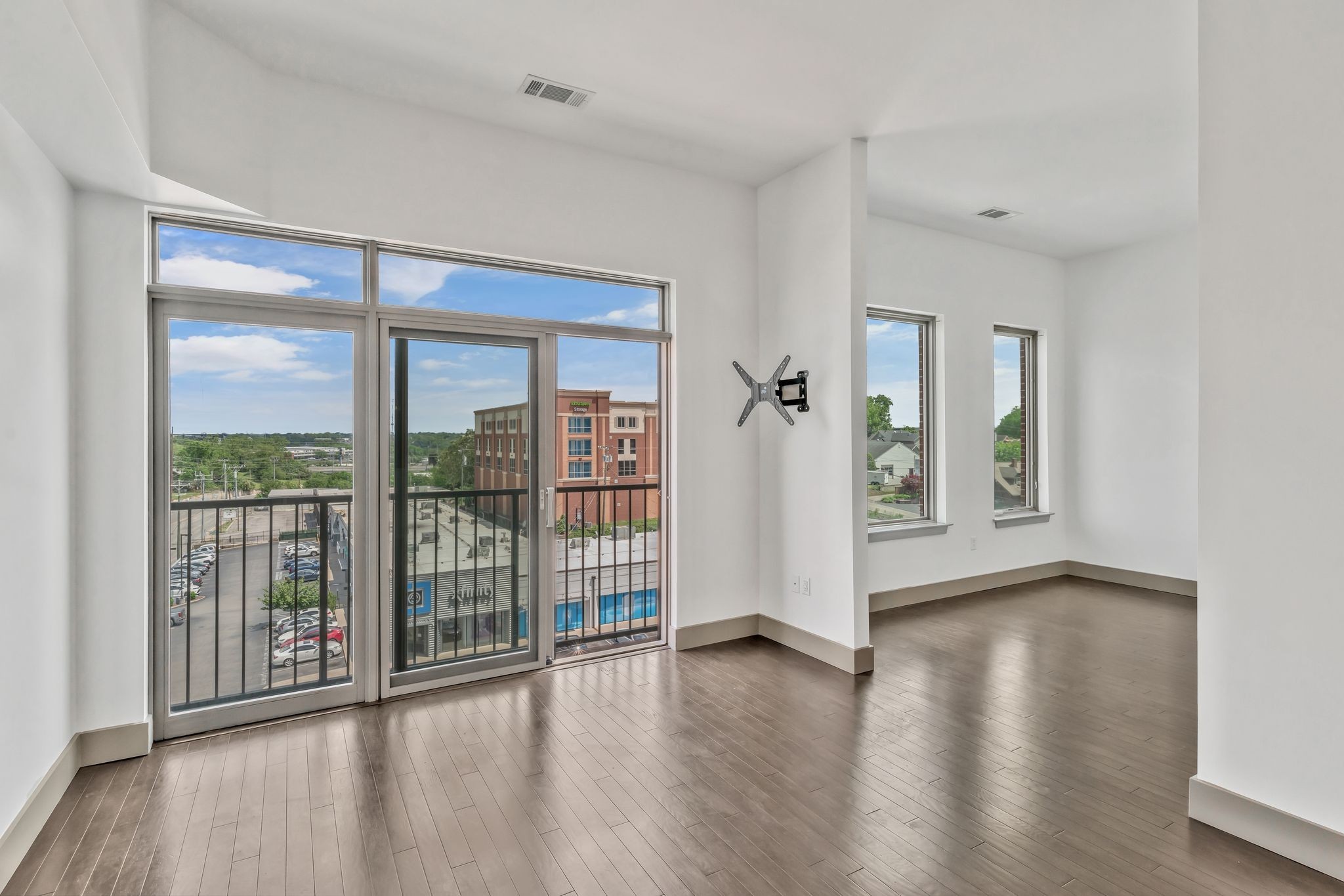 2407 8th Ave, S Unit: 505