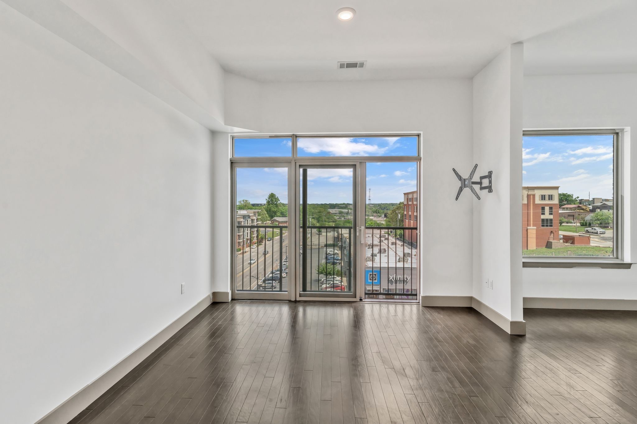 2407 8th Ave, S Unit: 505