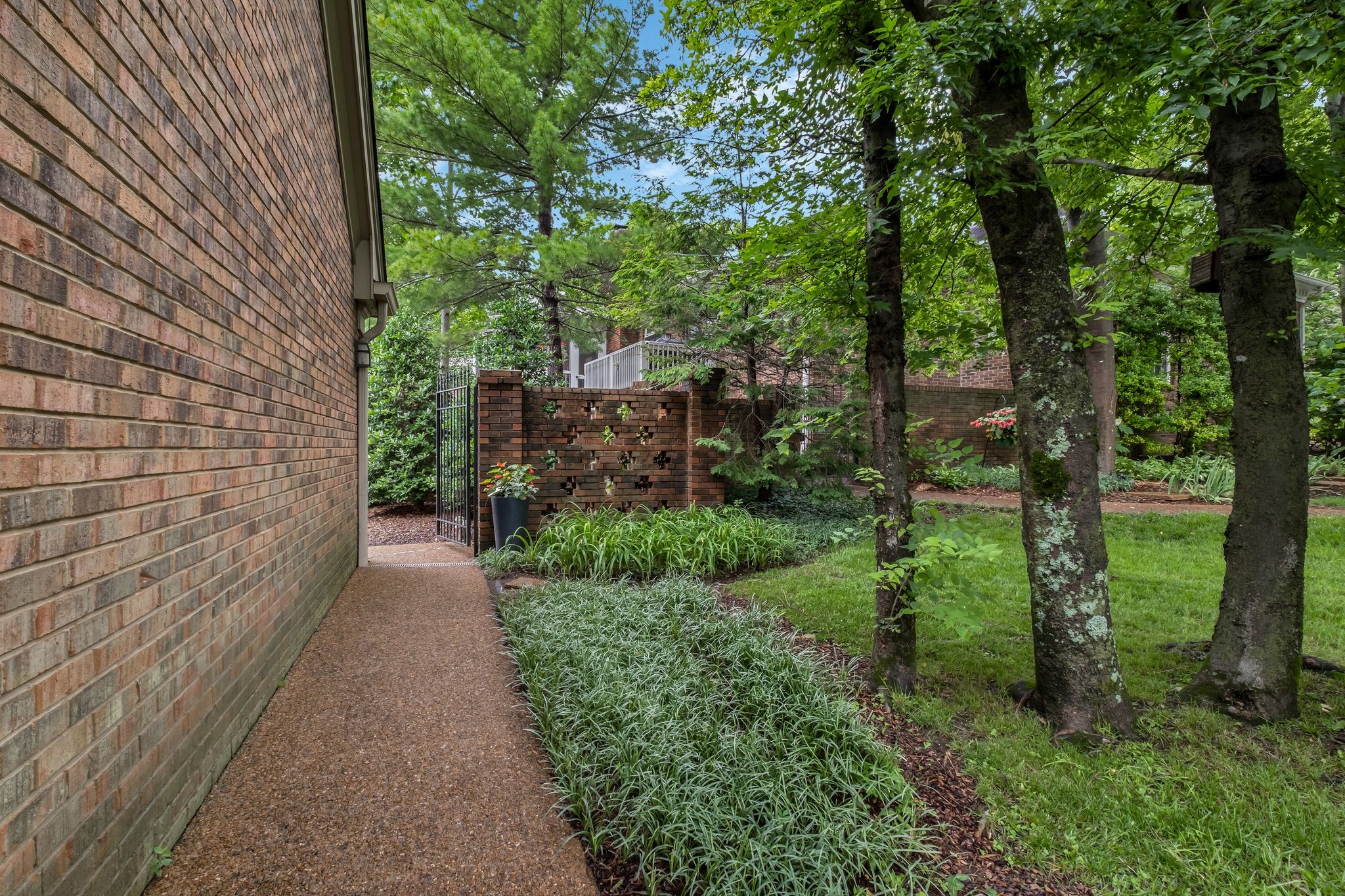 4106 Dorman Dr