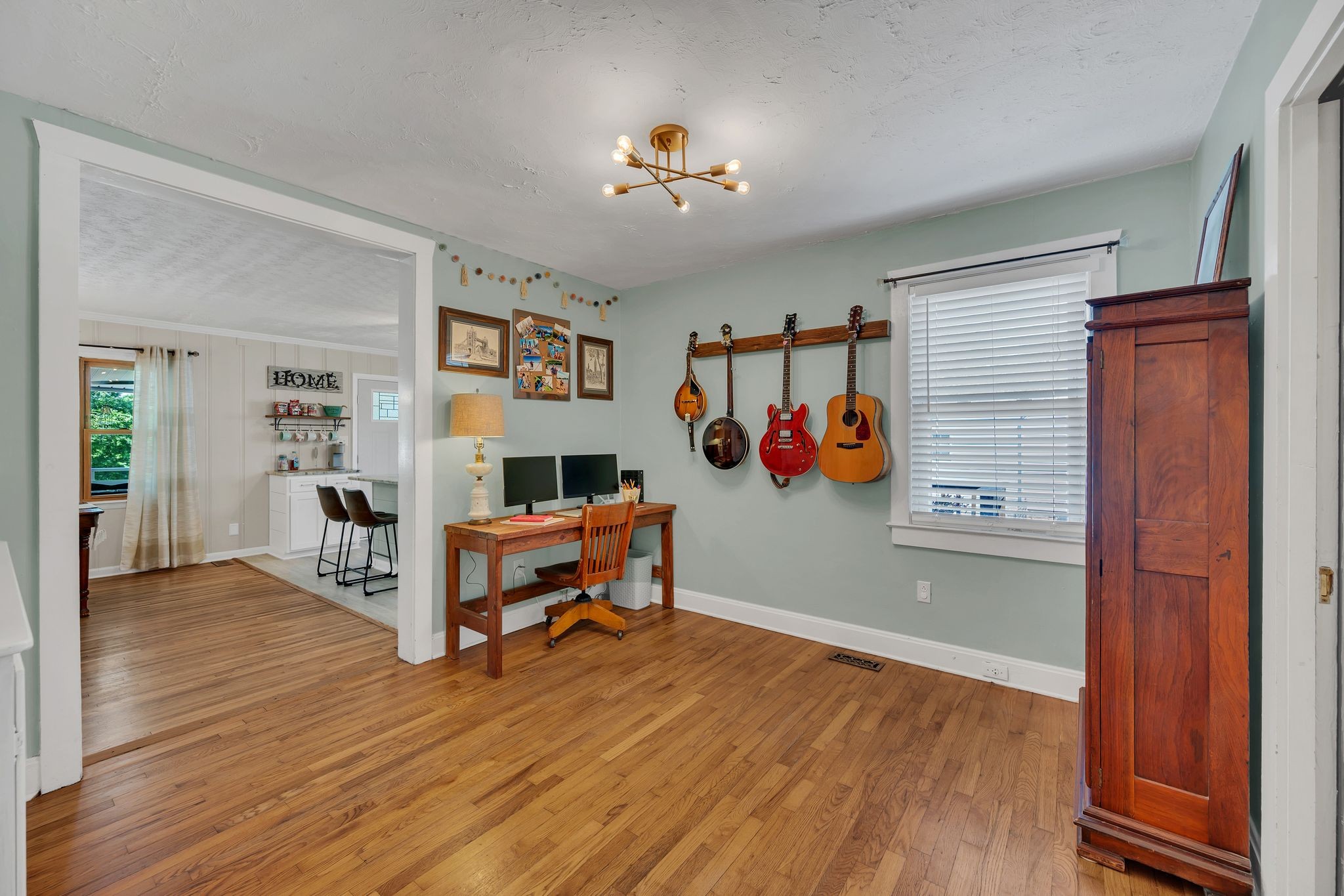 258 Morton Ave