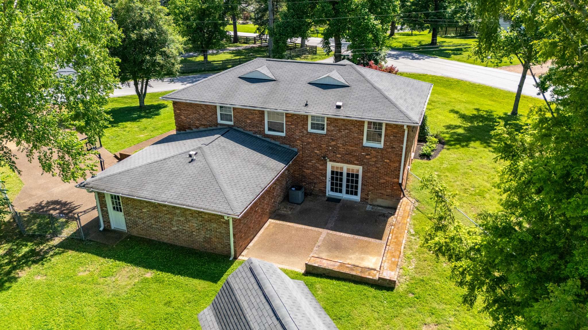 604 Meadowgreen Dr