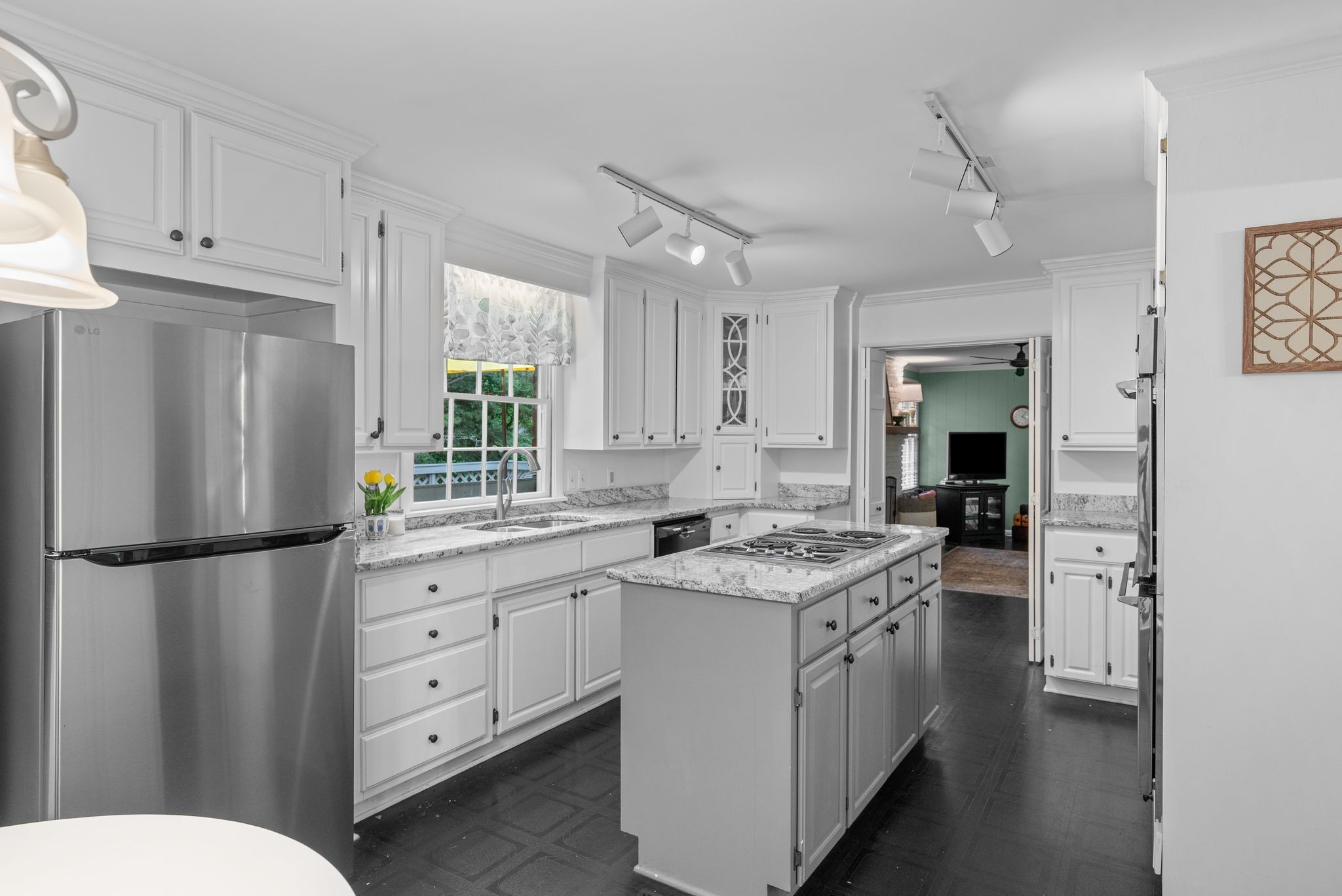 44 Vaughns Gap Rd
