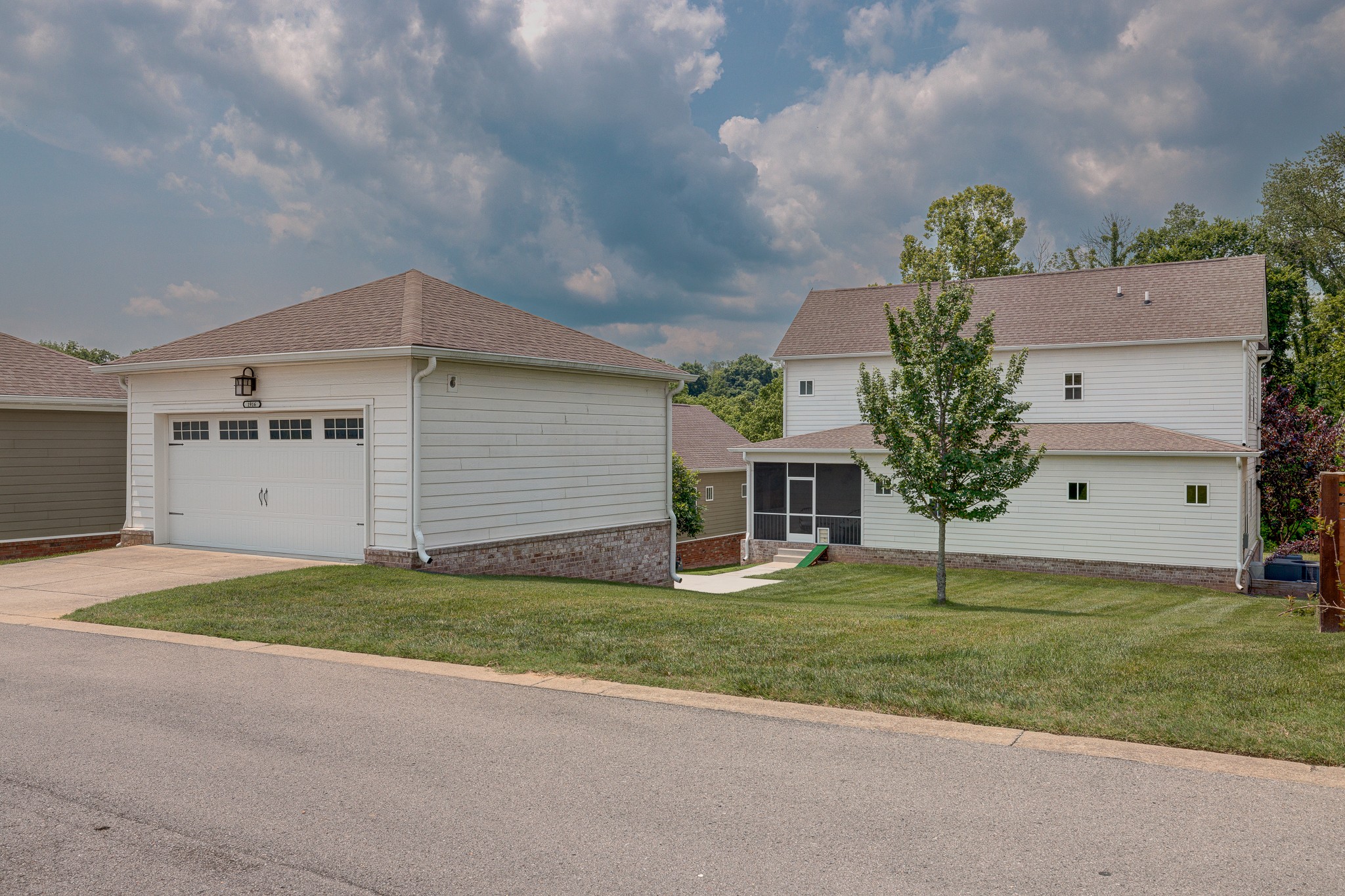1916 Grace Point Ln