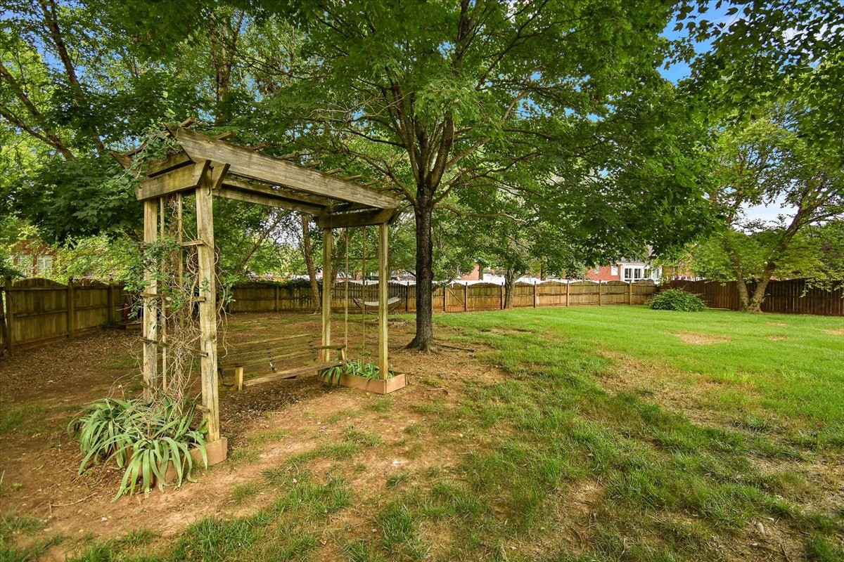 2214 Woodridge Trl