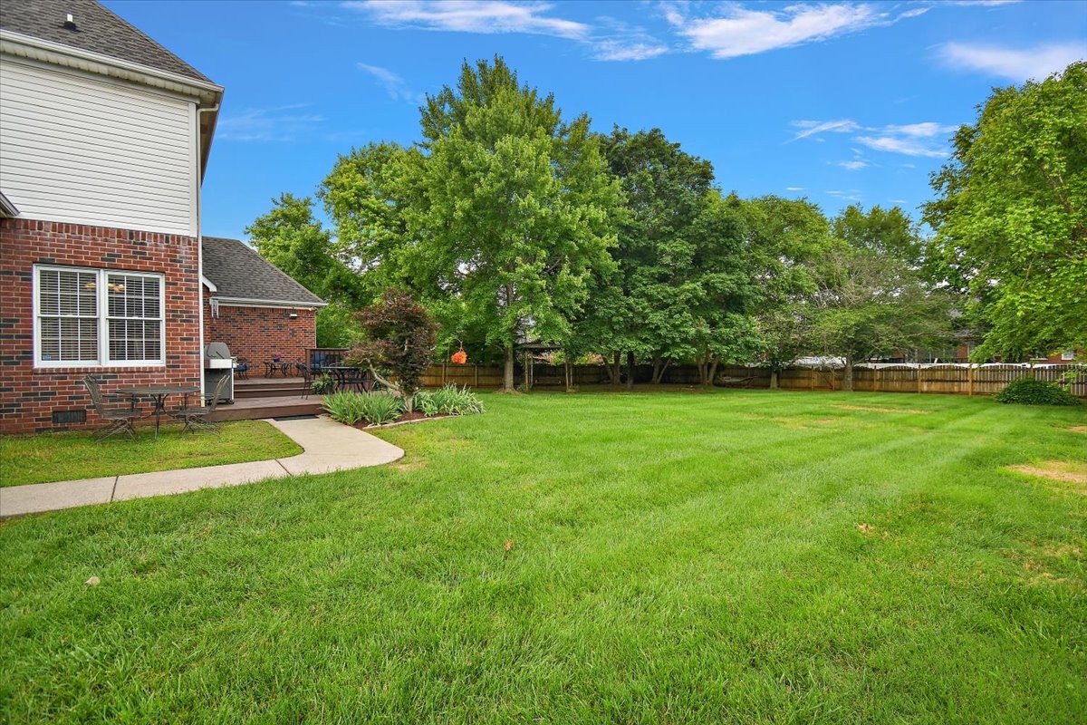 2214 Woodridge Trl