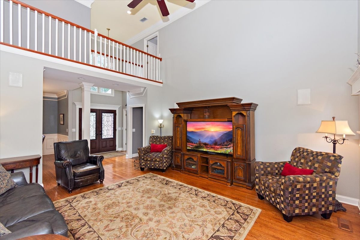 2214 Woodridge Trl
