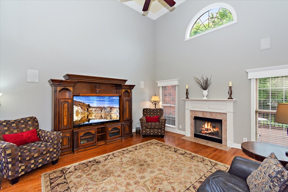 2214 Woodridge Trl