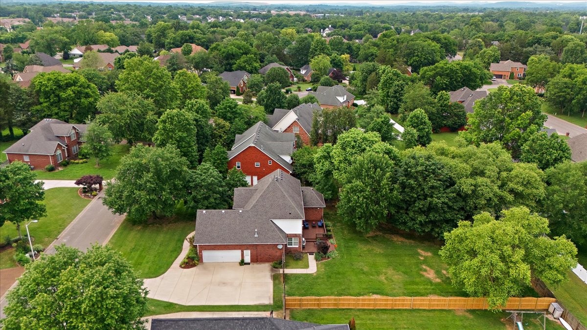 2214 Woodridge Trl
