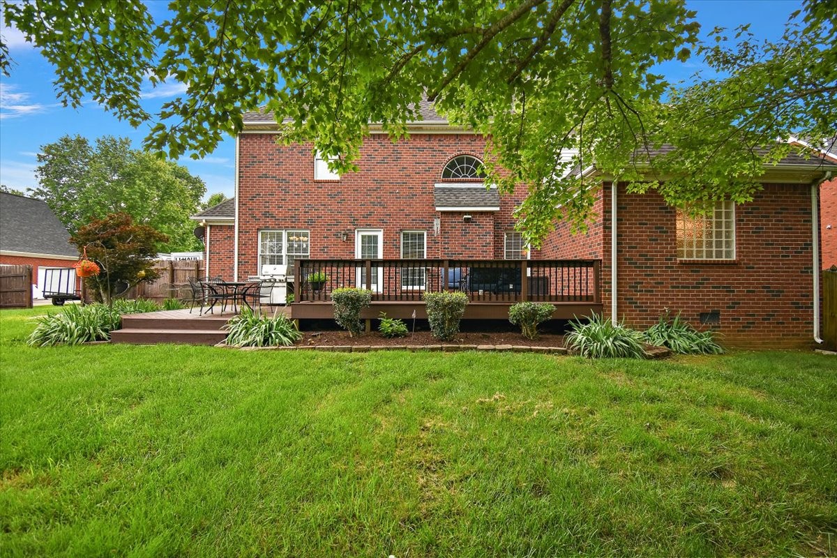 2214 Woodridge Trl