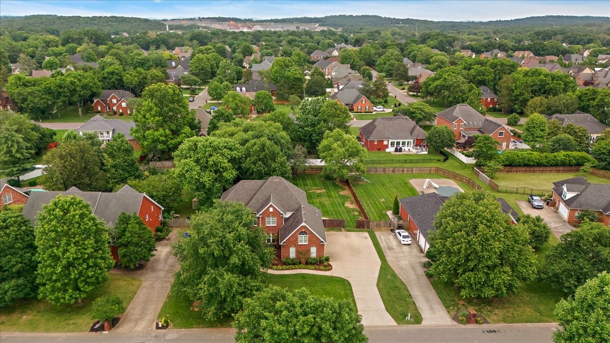 2214 Woodridge Trl