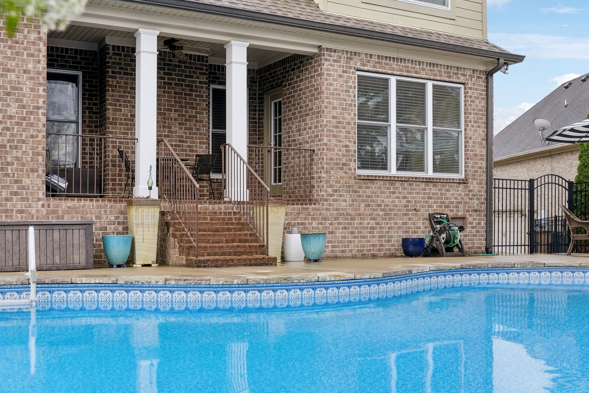 217 Valley Bend Dr