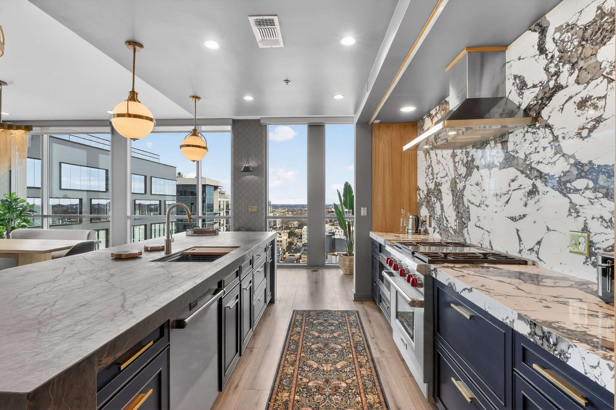 900 20th Ave, S Unit: 1601