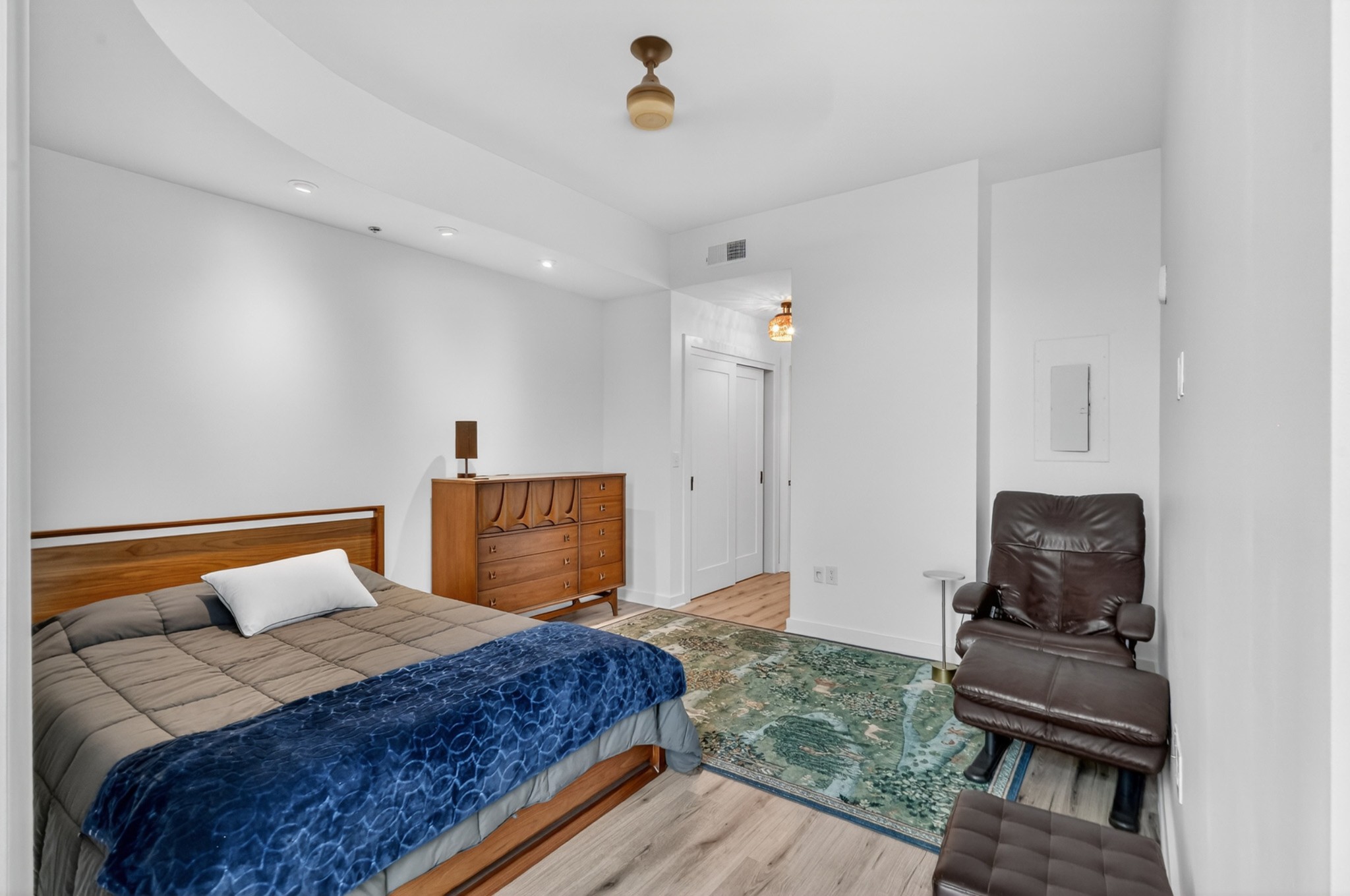 900 20th Ave, S Unit: 1601