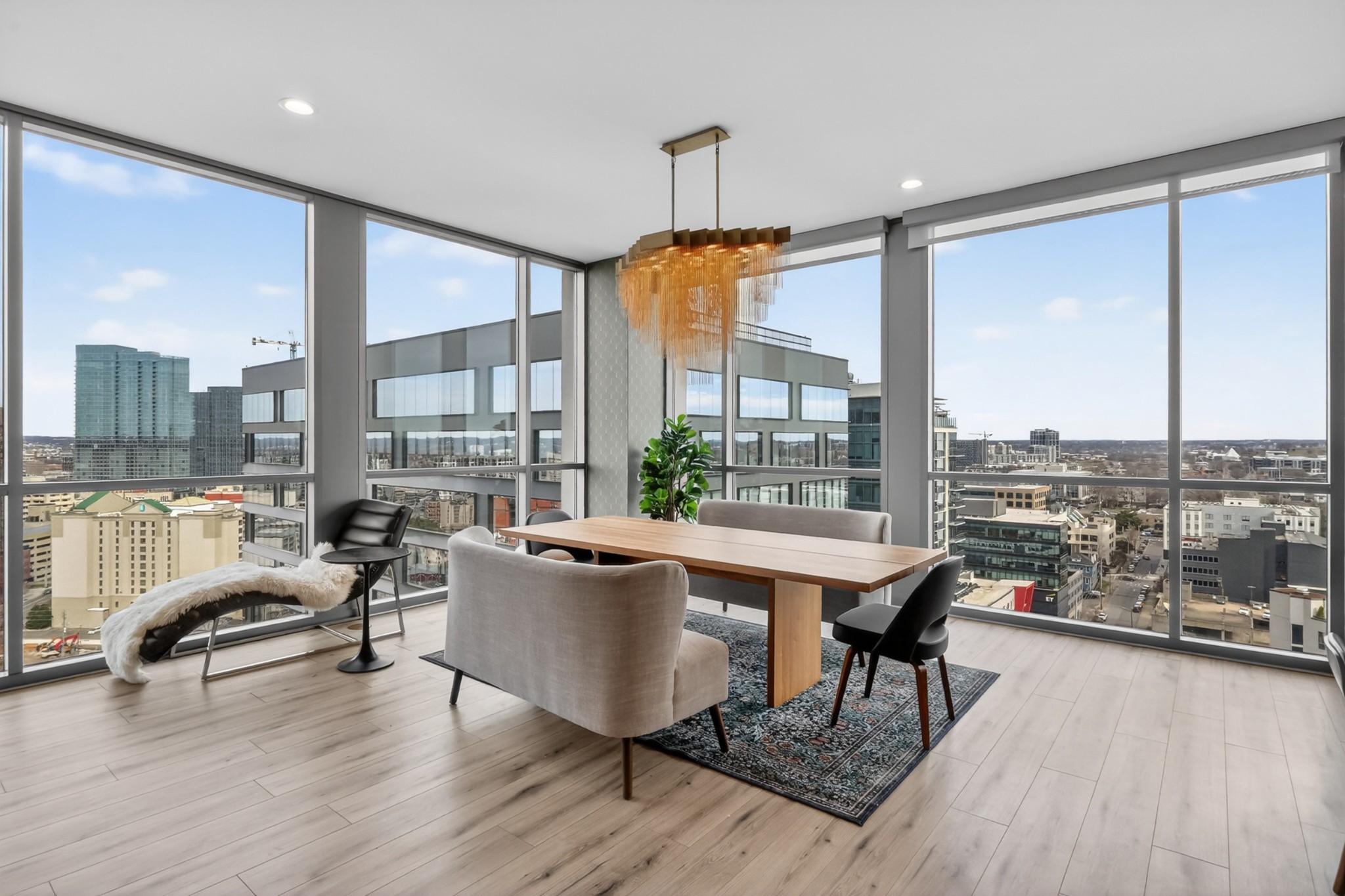 900 20th Ave, S Unit: 1601