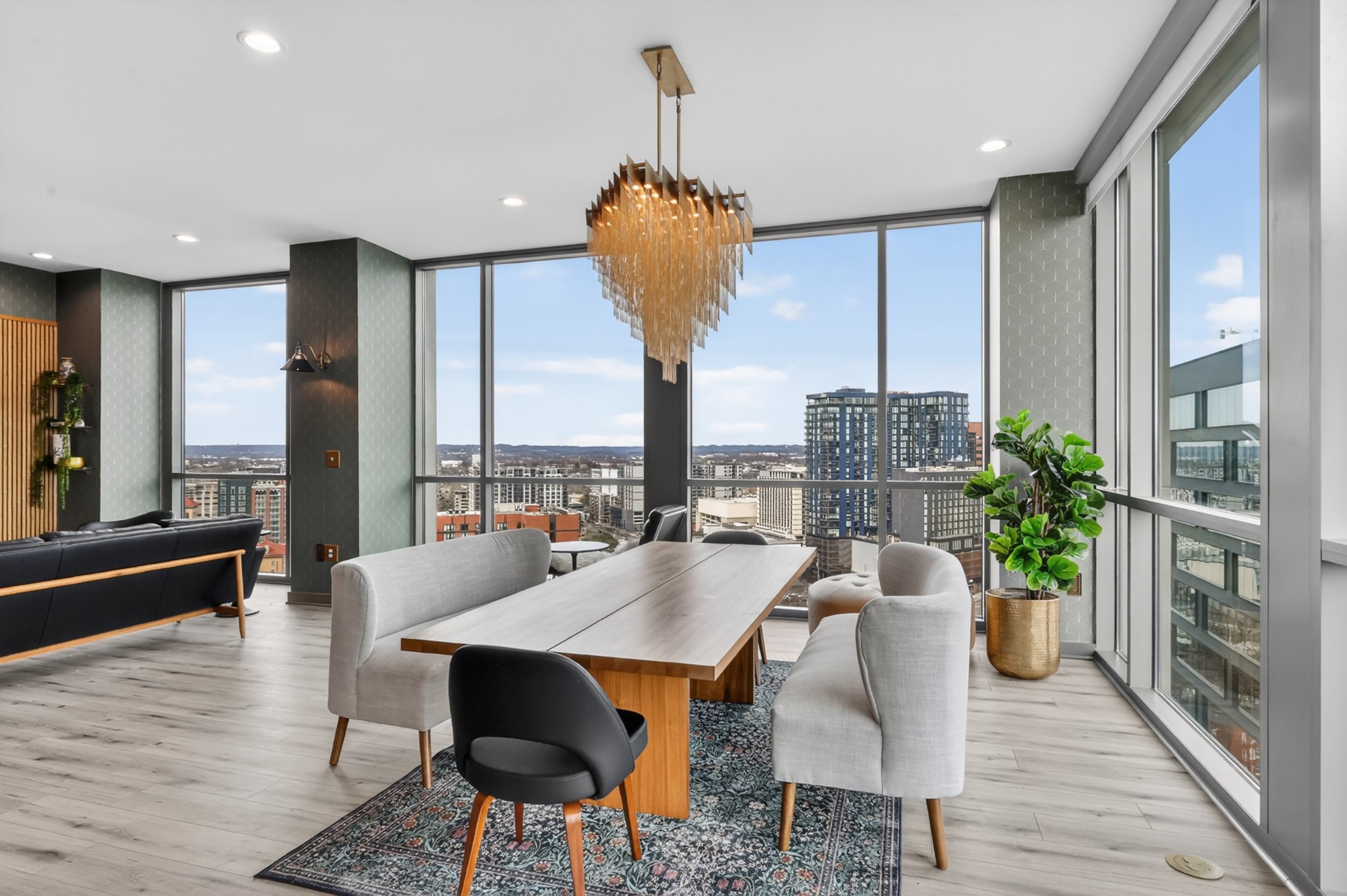 900 20th Ave, S Unit: 1601