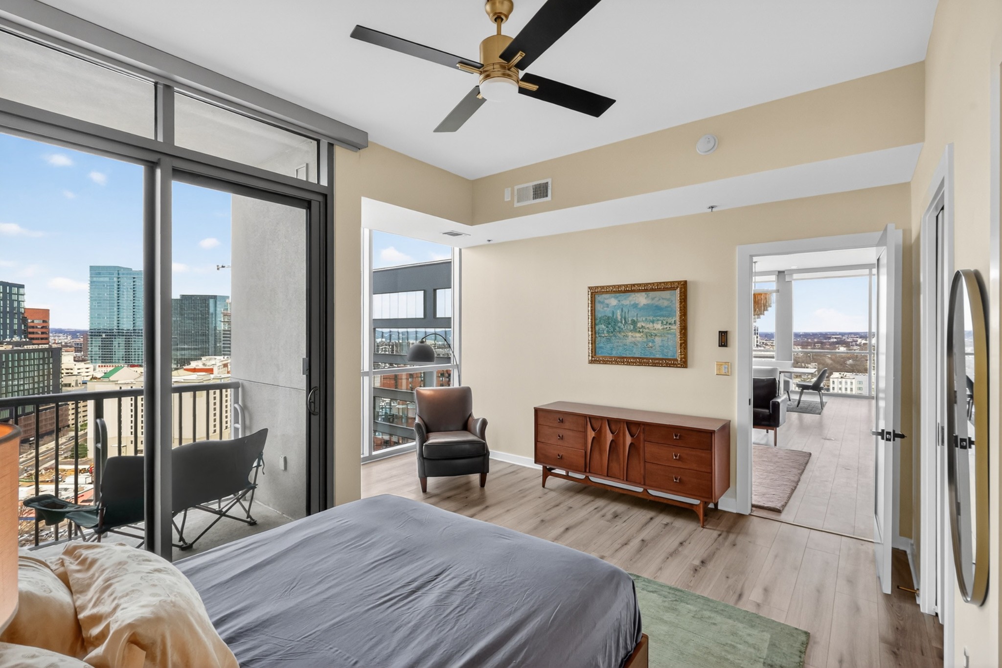 900 20th Ave, S Unit: 1601