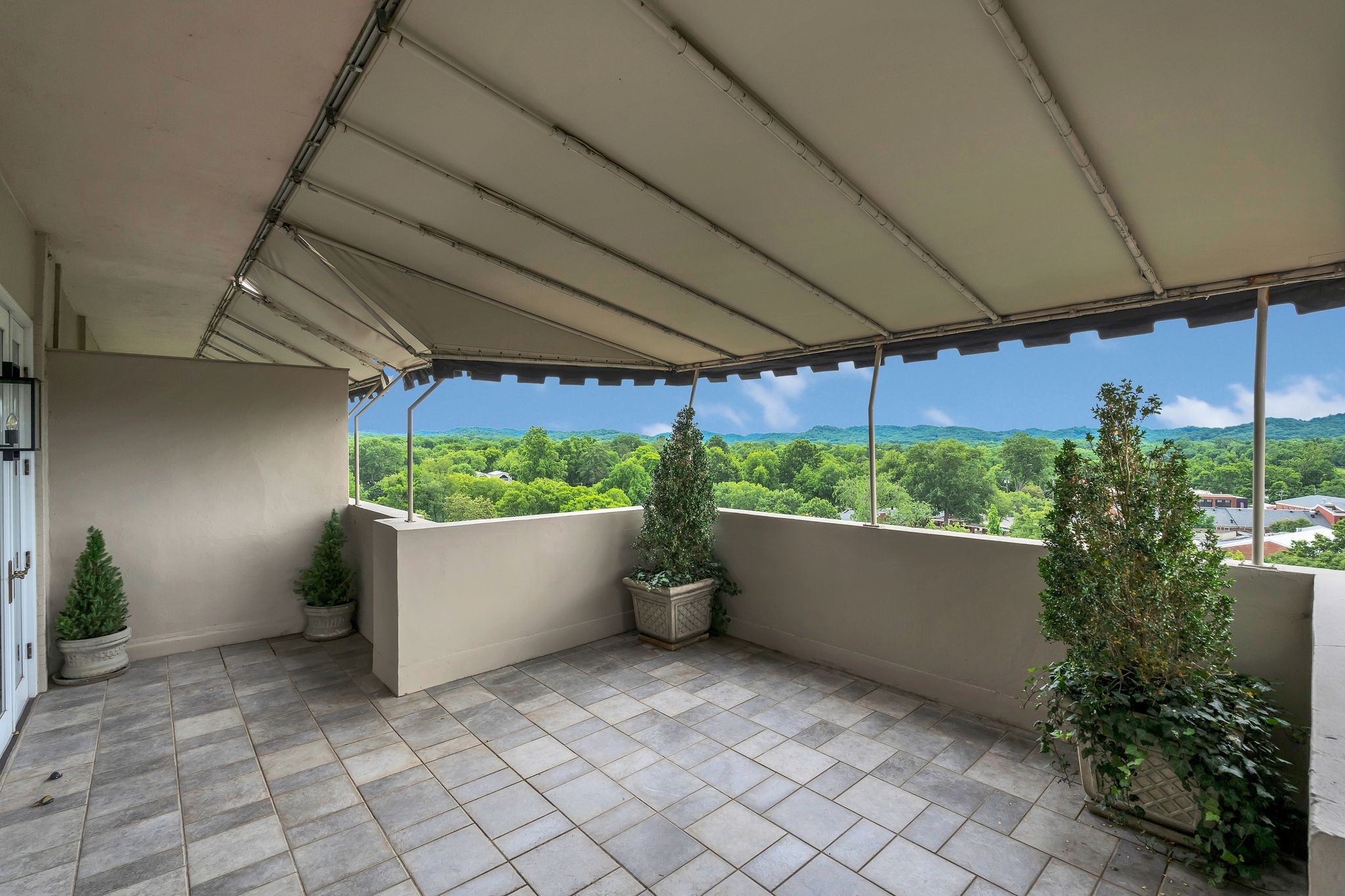 105 Leake Ave Unit: 1