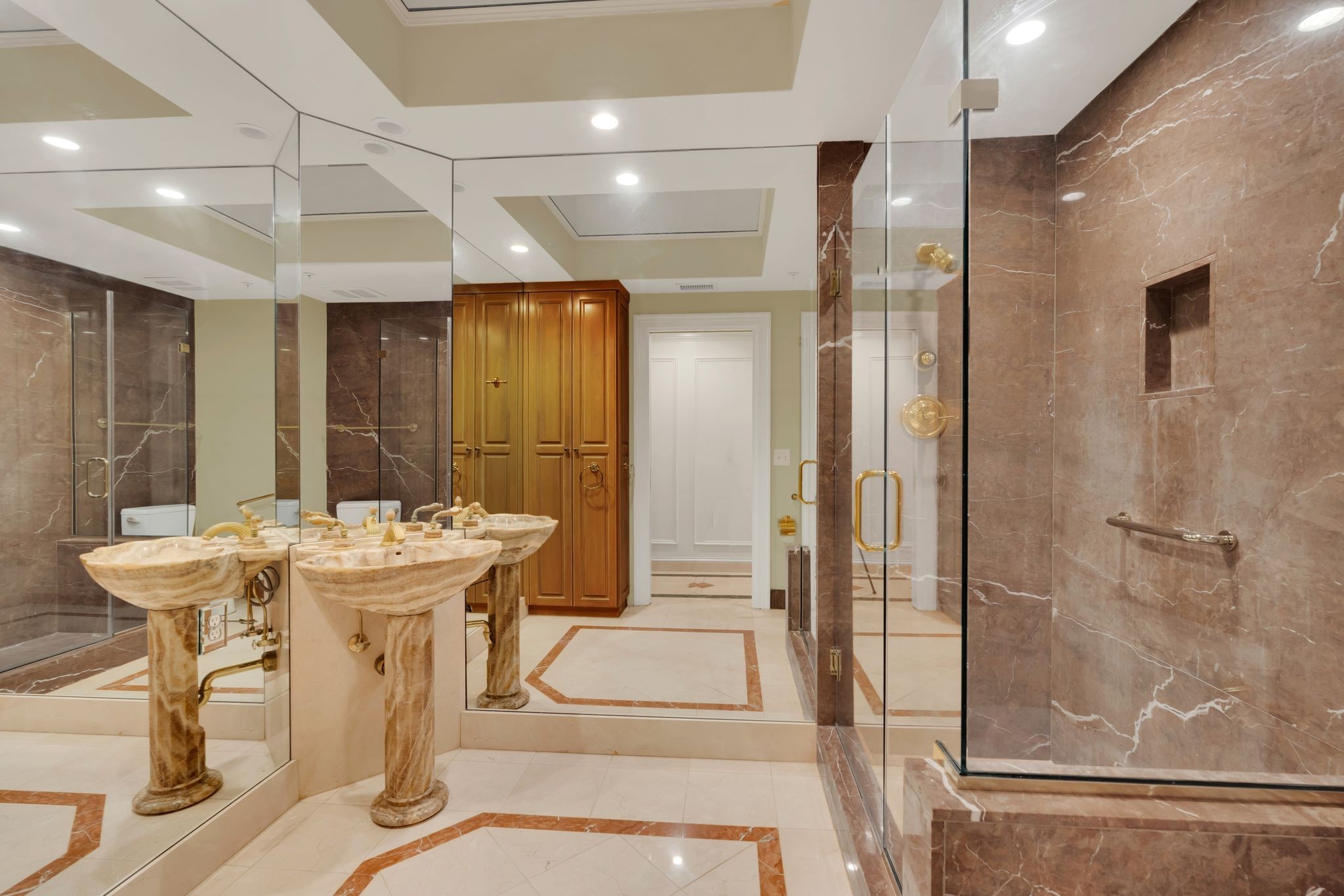 105 Leake Ave Unit: 1