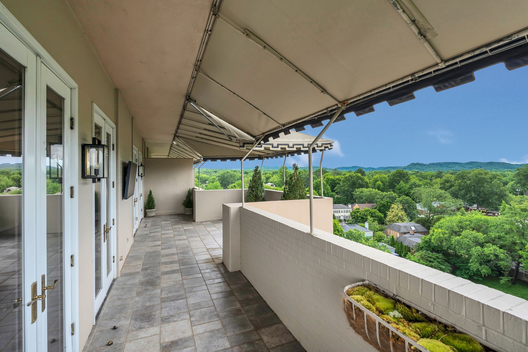 105 Leake Ave Unit: 1