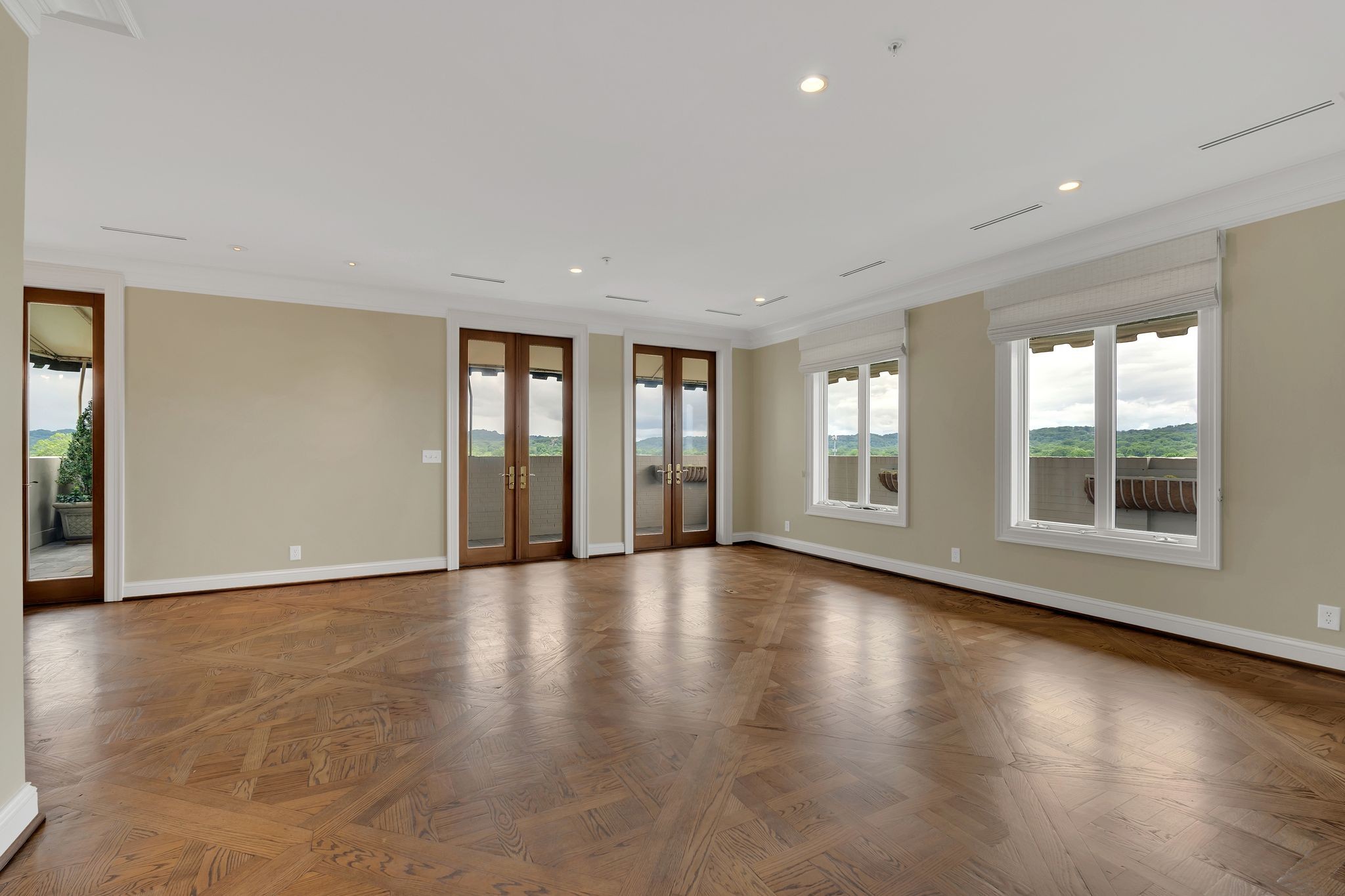 105 Leake Ave Unit: 1