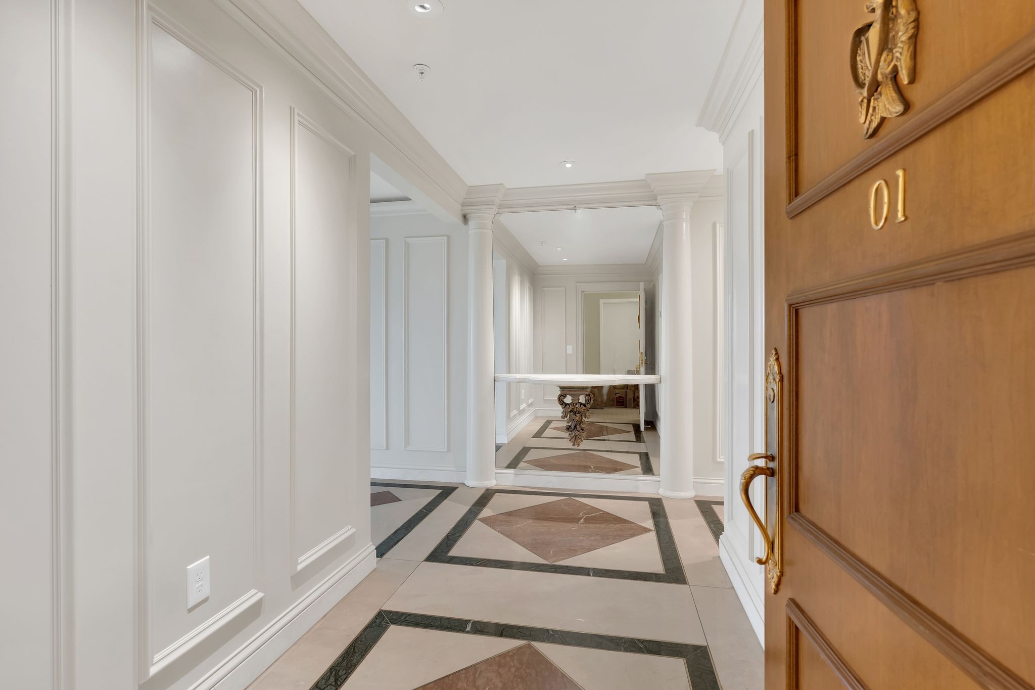 105 Leake Ave Unit: 1