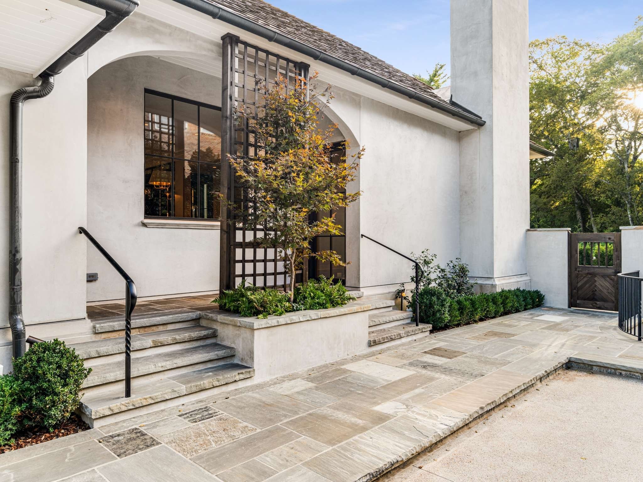533 Belle Meade Blvd