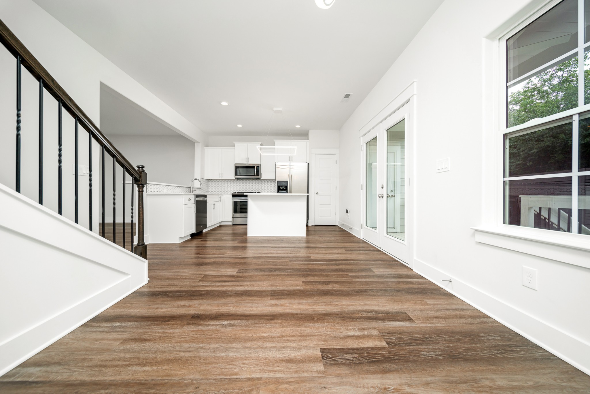 7017 Westside Cir