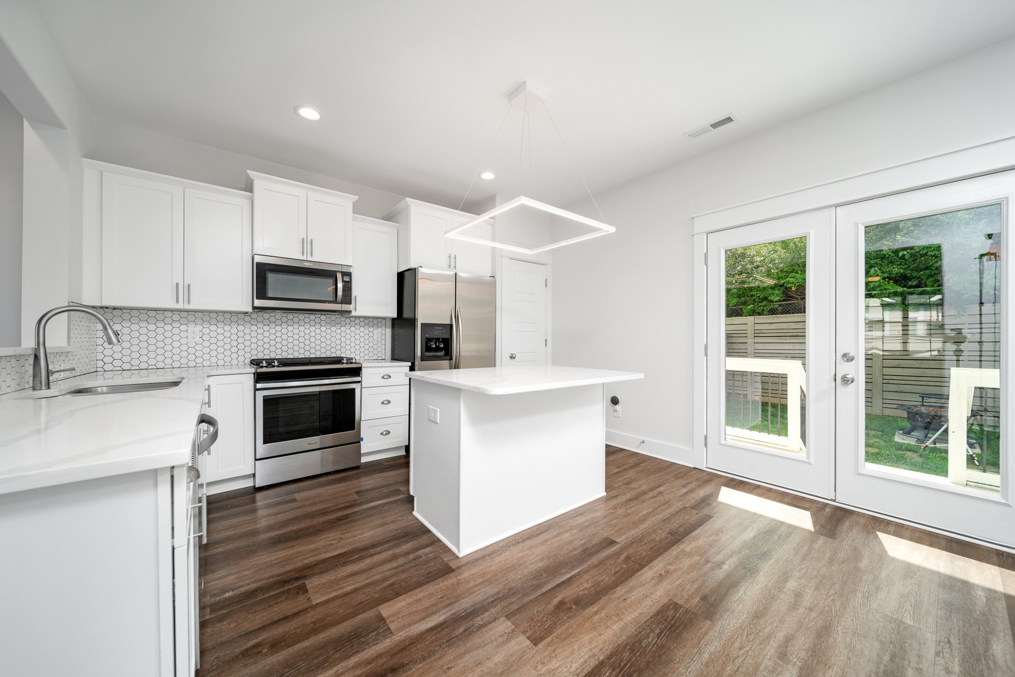 7017 Westside Cir