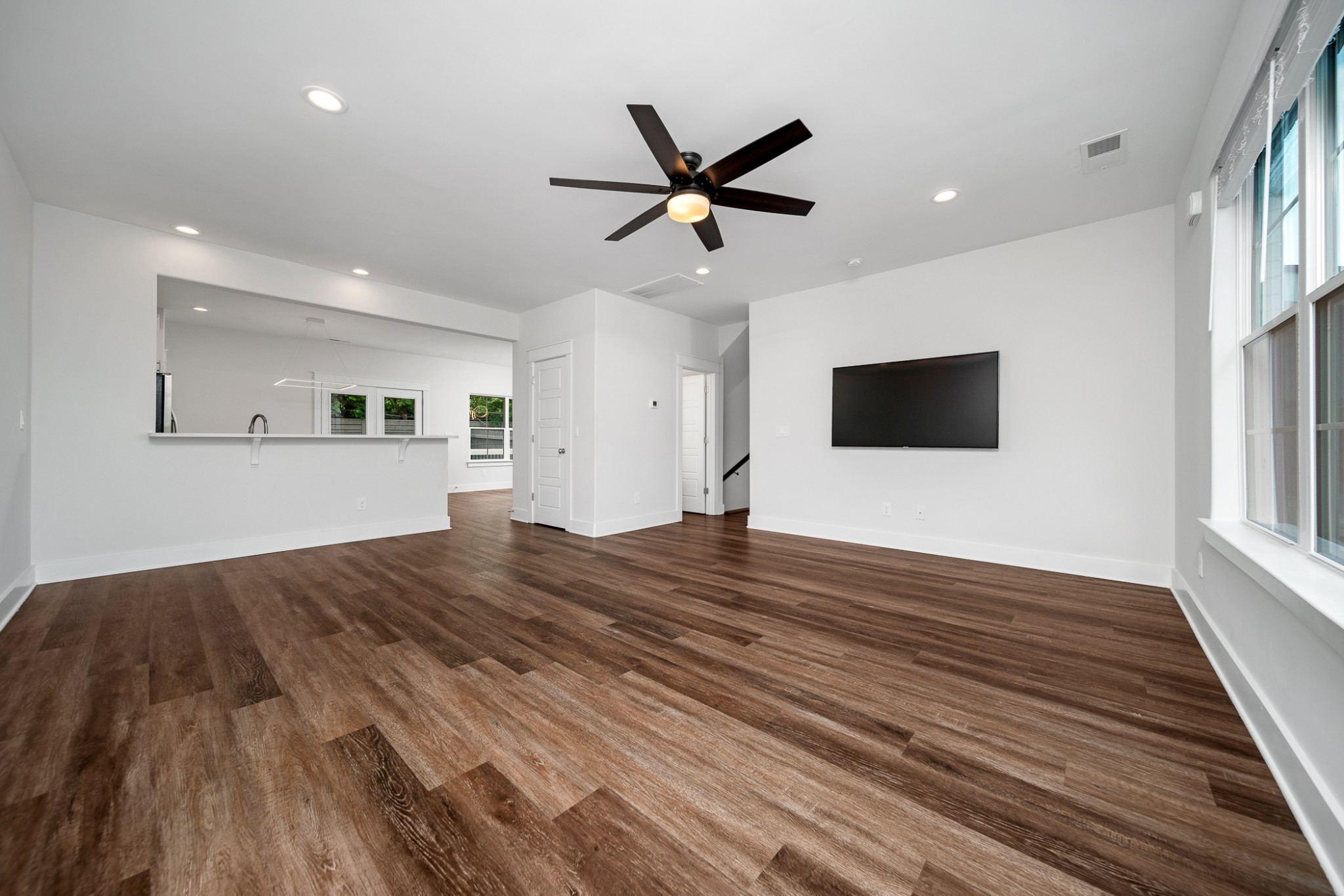 7017 Westside Cir