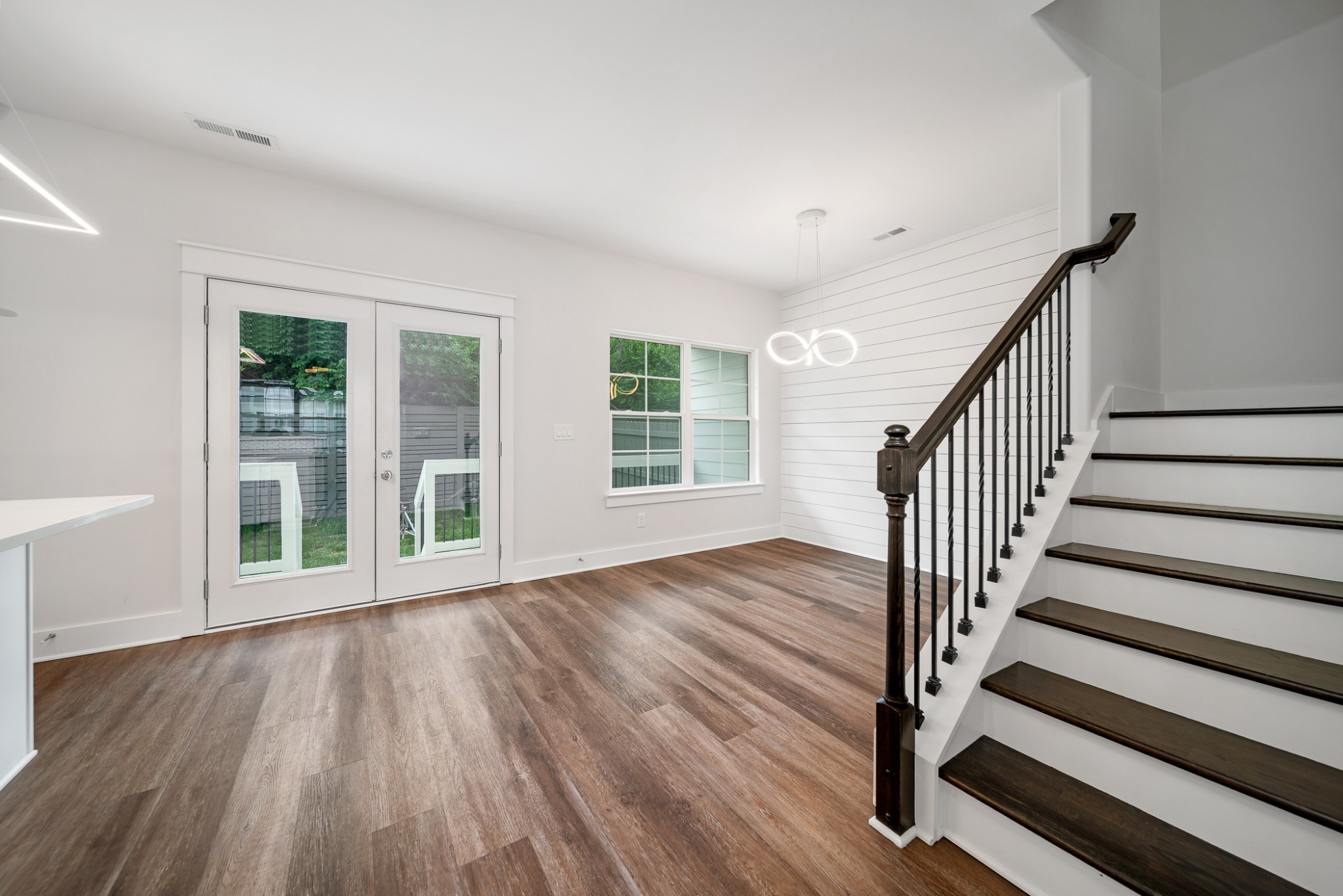 7017 Westside Cir