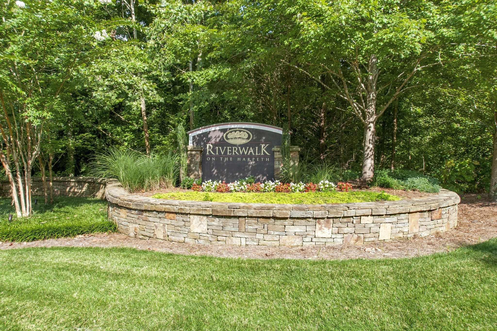 7305 Riverfront Dr