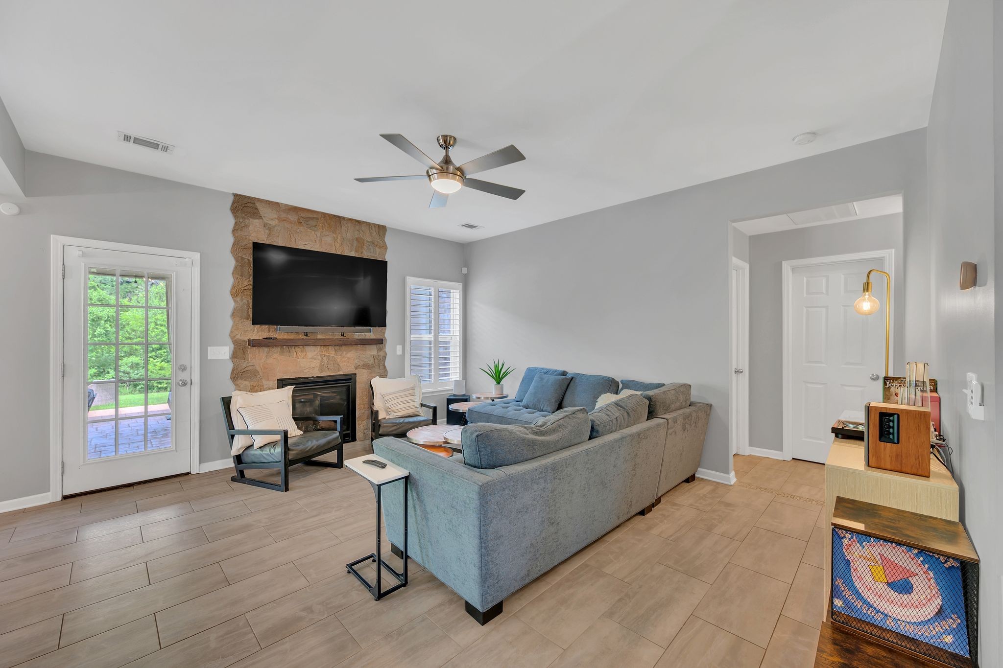 7305 Riverfront Dr