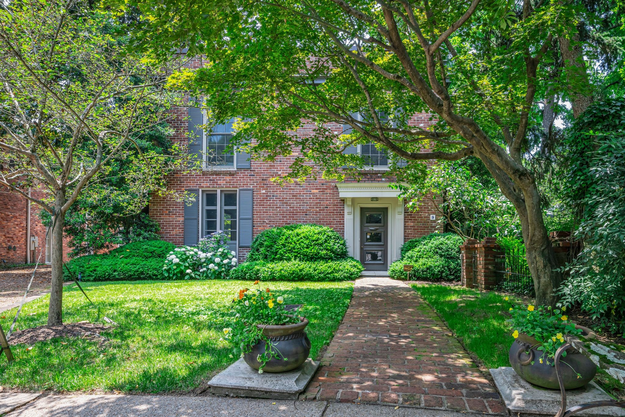 9 Peach Blossom Sq